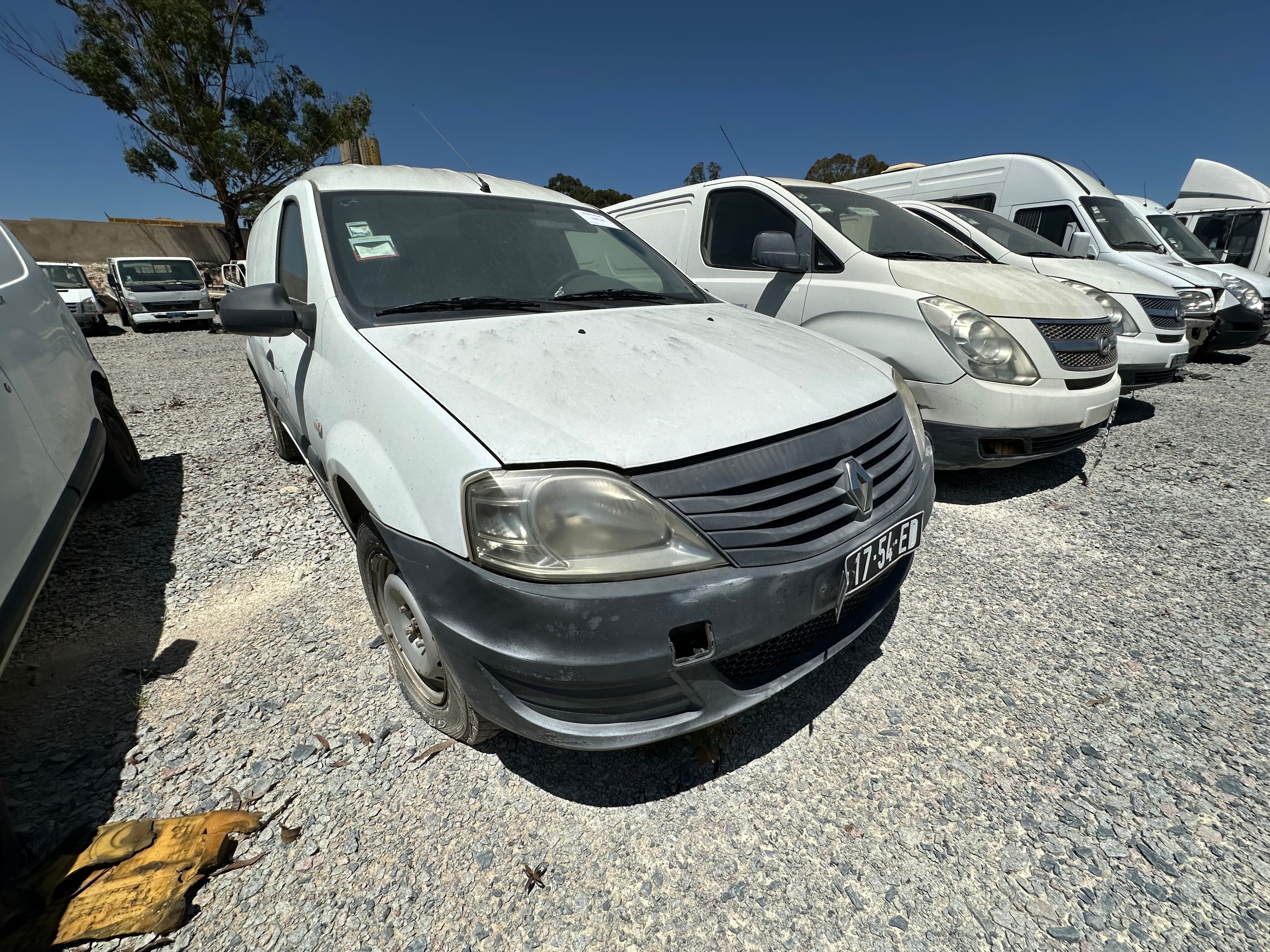 RENAULT LOGAN VAN 1.5 dCI — image 3