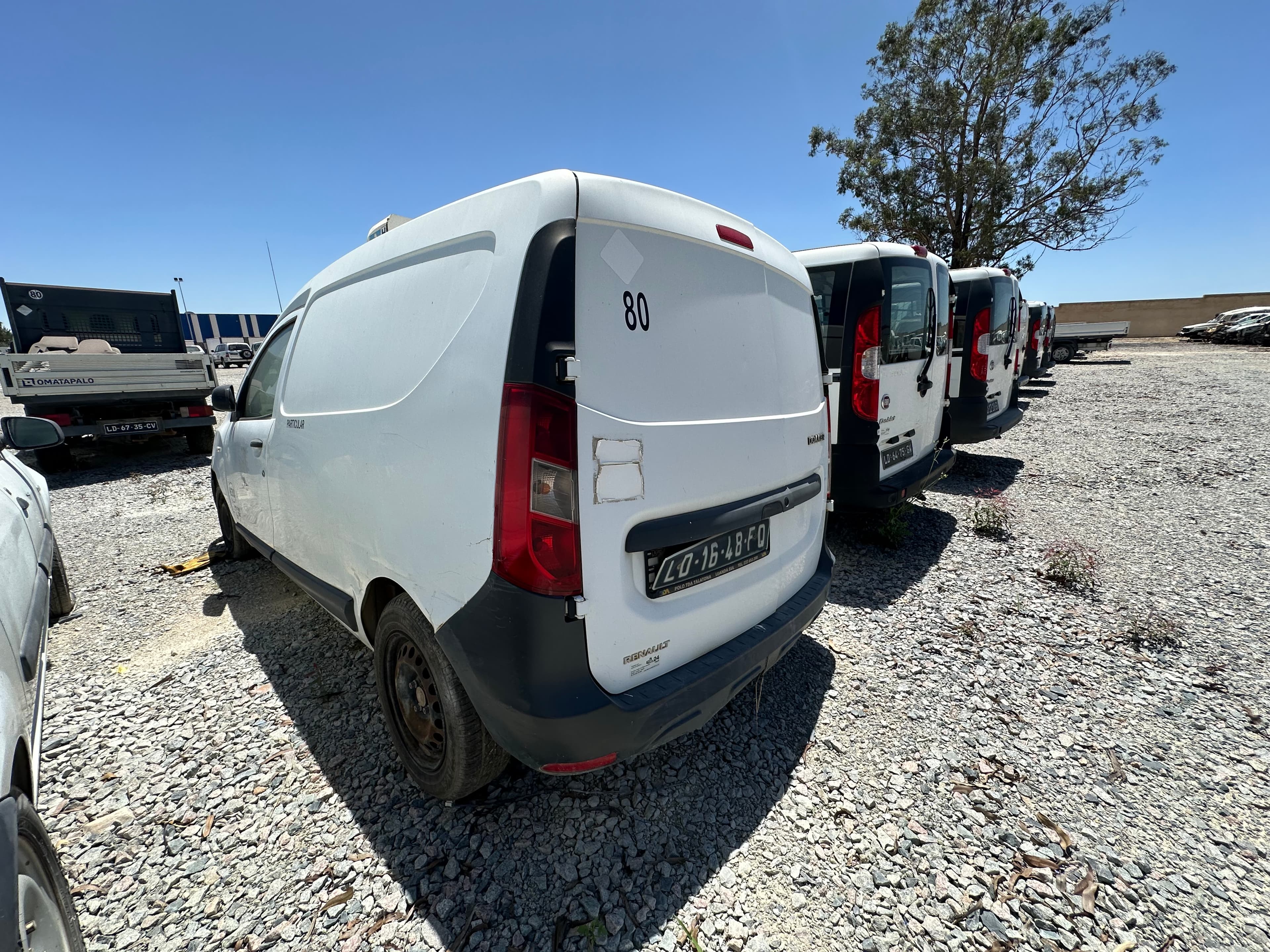 RENAULT DOKER VAN — image 7