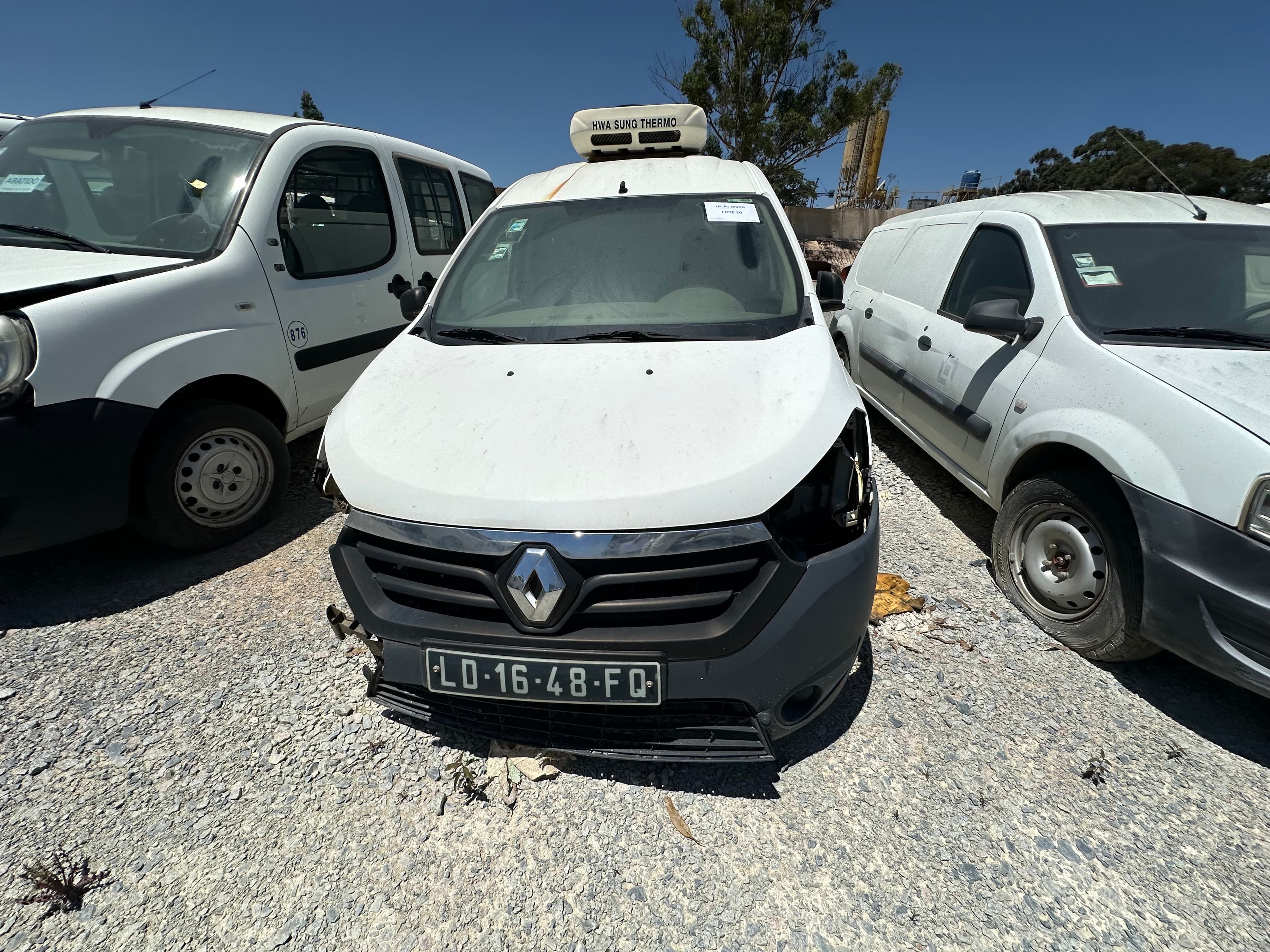 RENAULT DOKER VAN — image 3