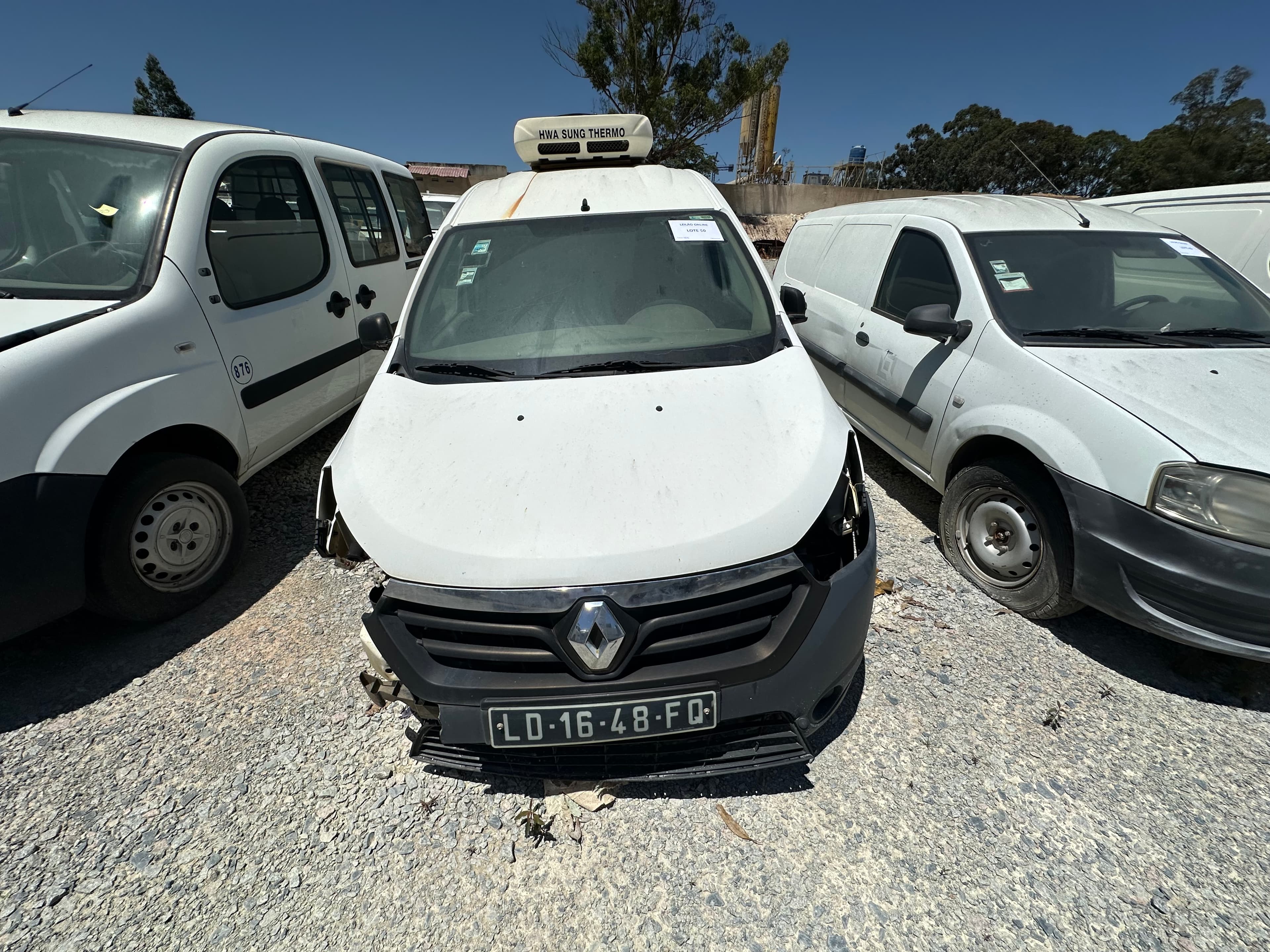 RENAULT DOKER VAN — image 9