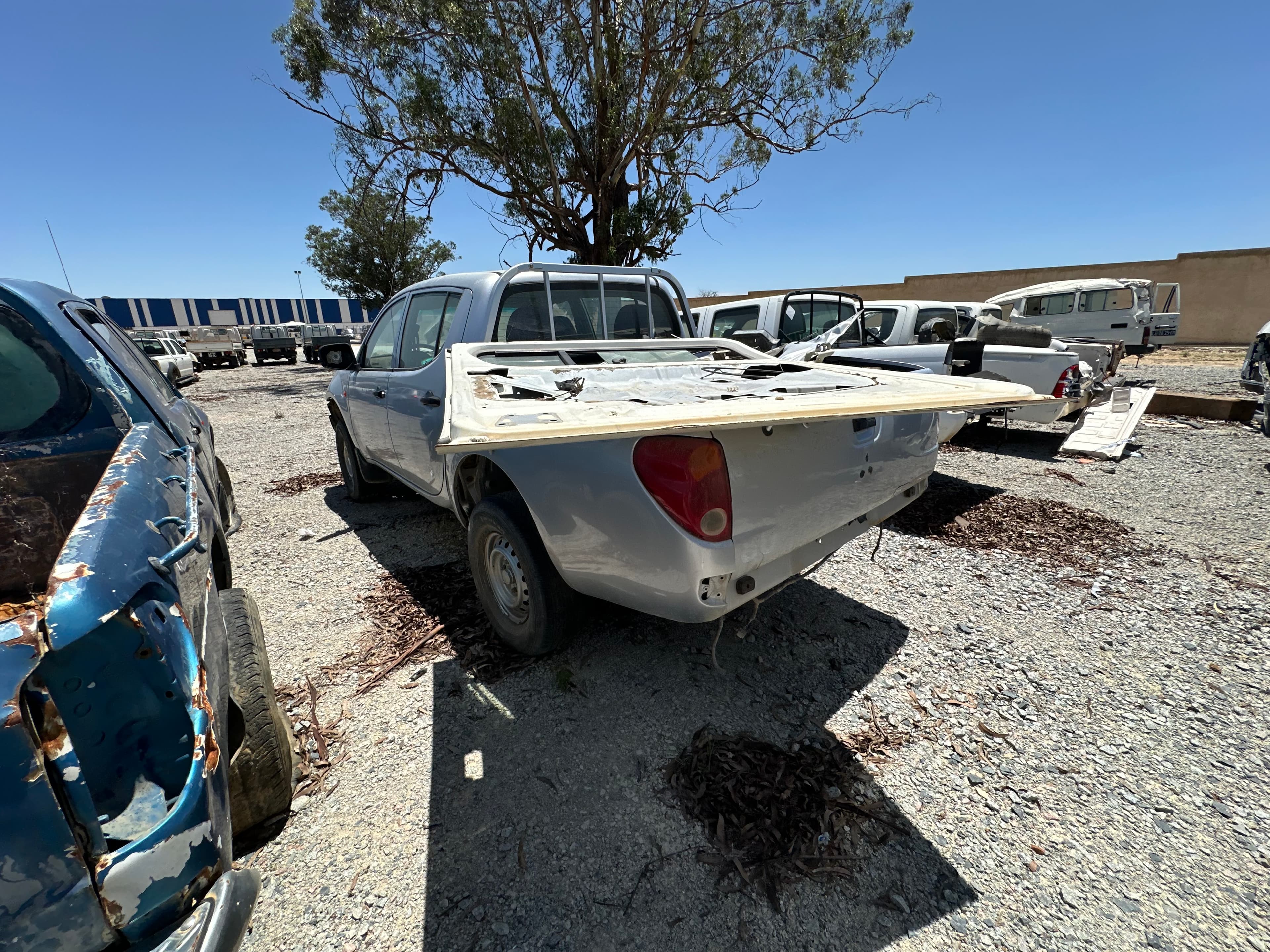 MITSUBIHSI L200 — imagen 8