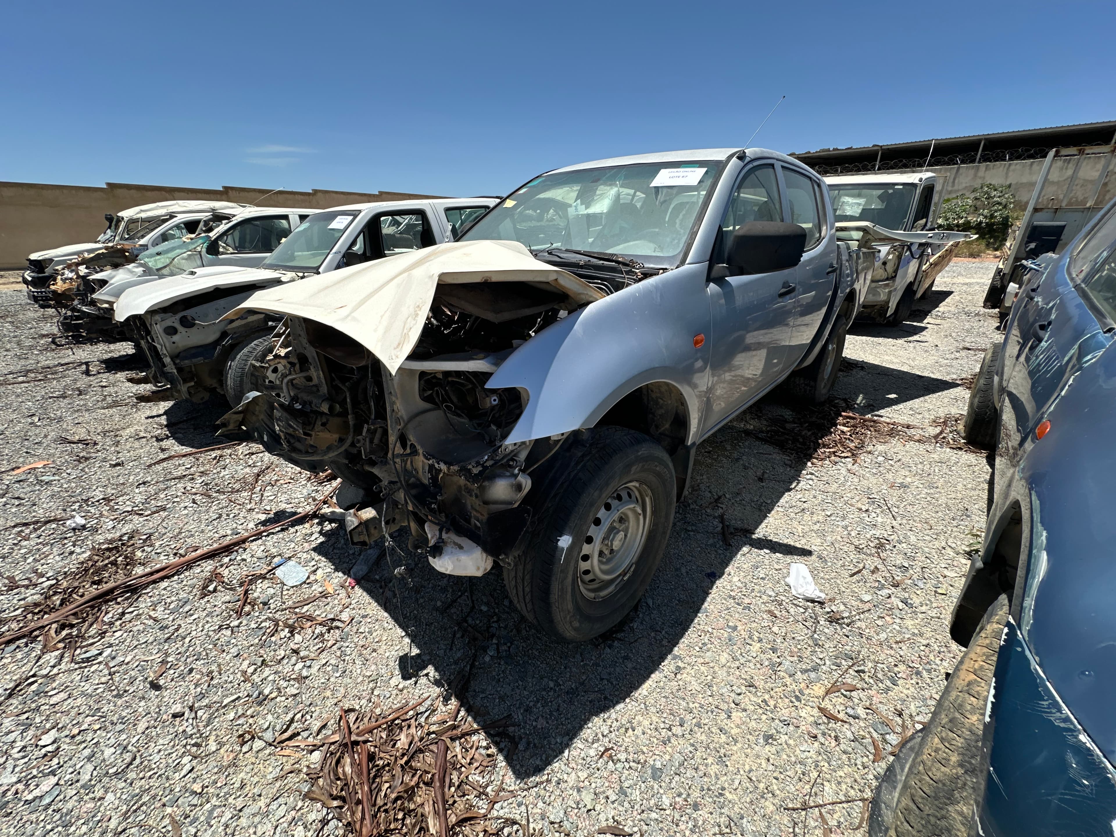 MITSUBIHSI L200 — imagen 9