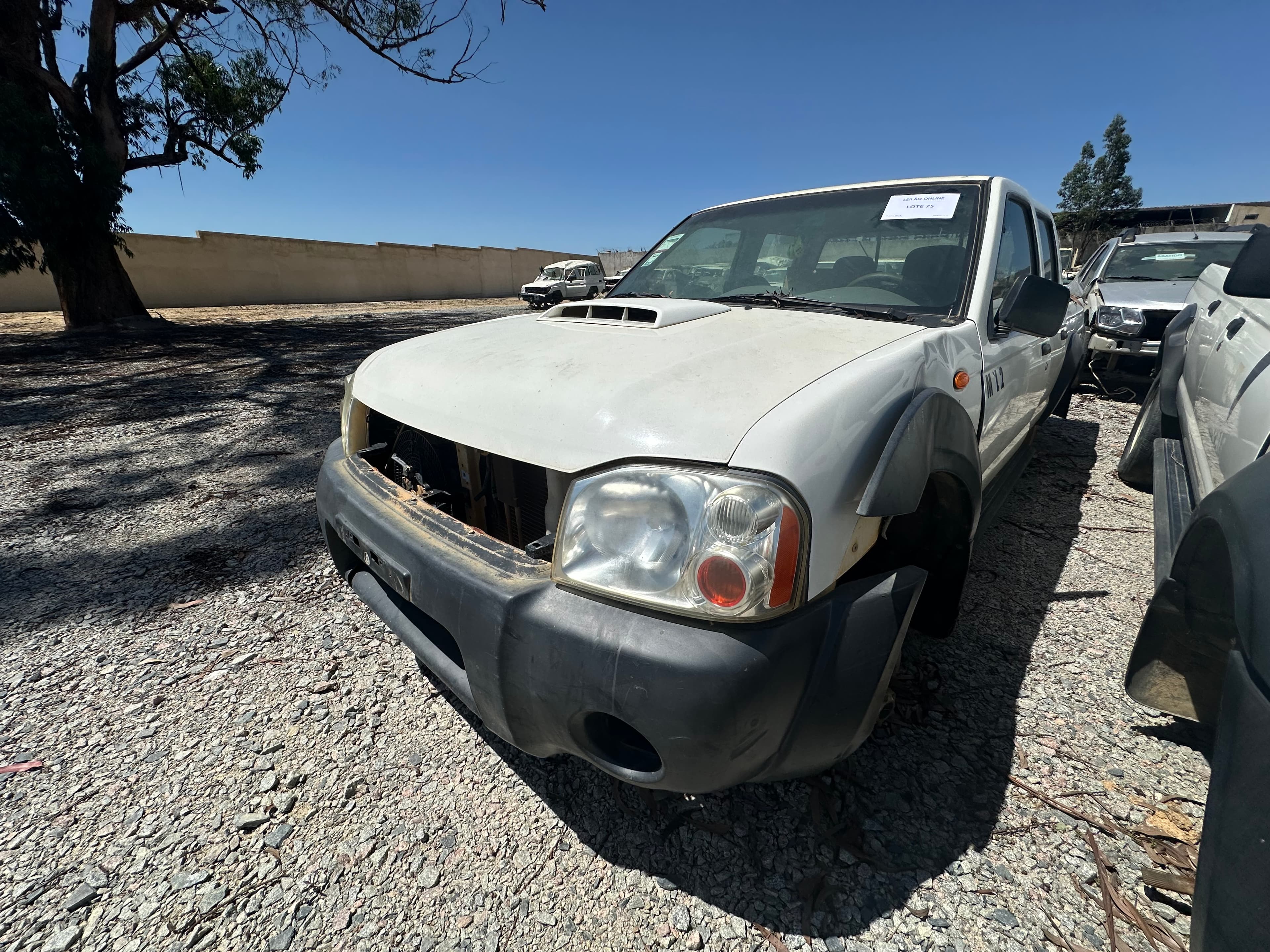 NISSAN HARDBODY 4WD DC