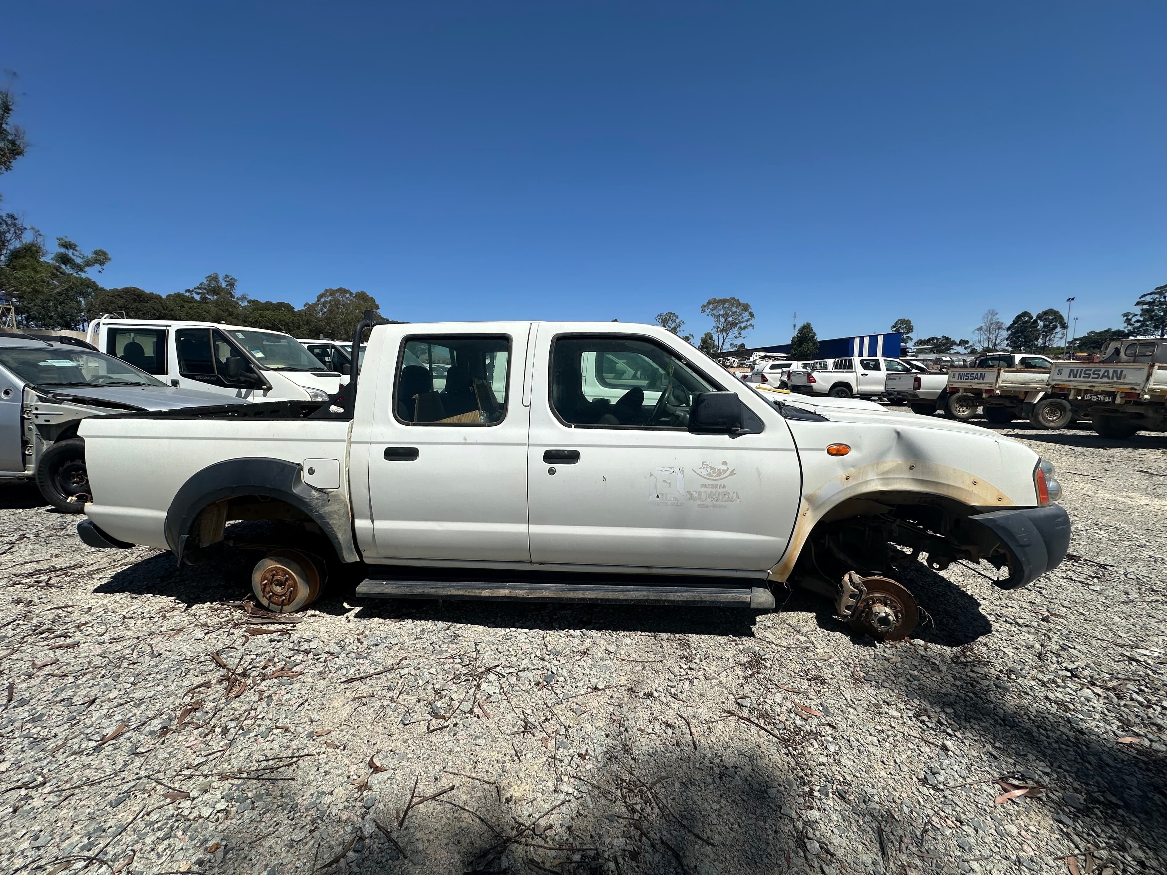 NISSAN HARDBODY 4WD DC — imagen 3