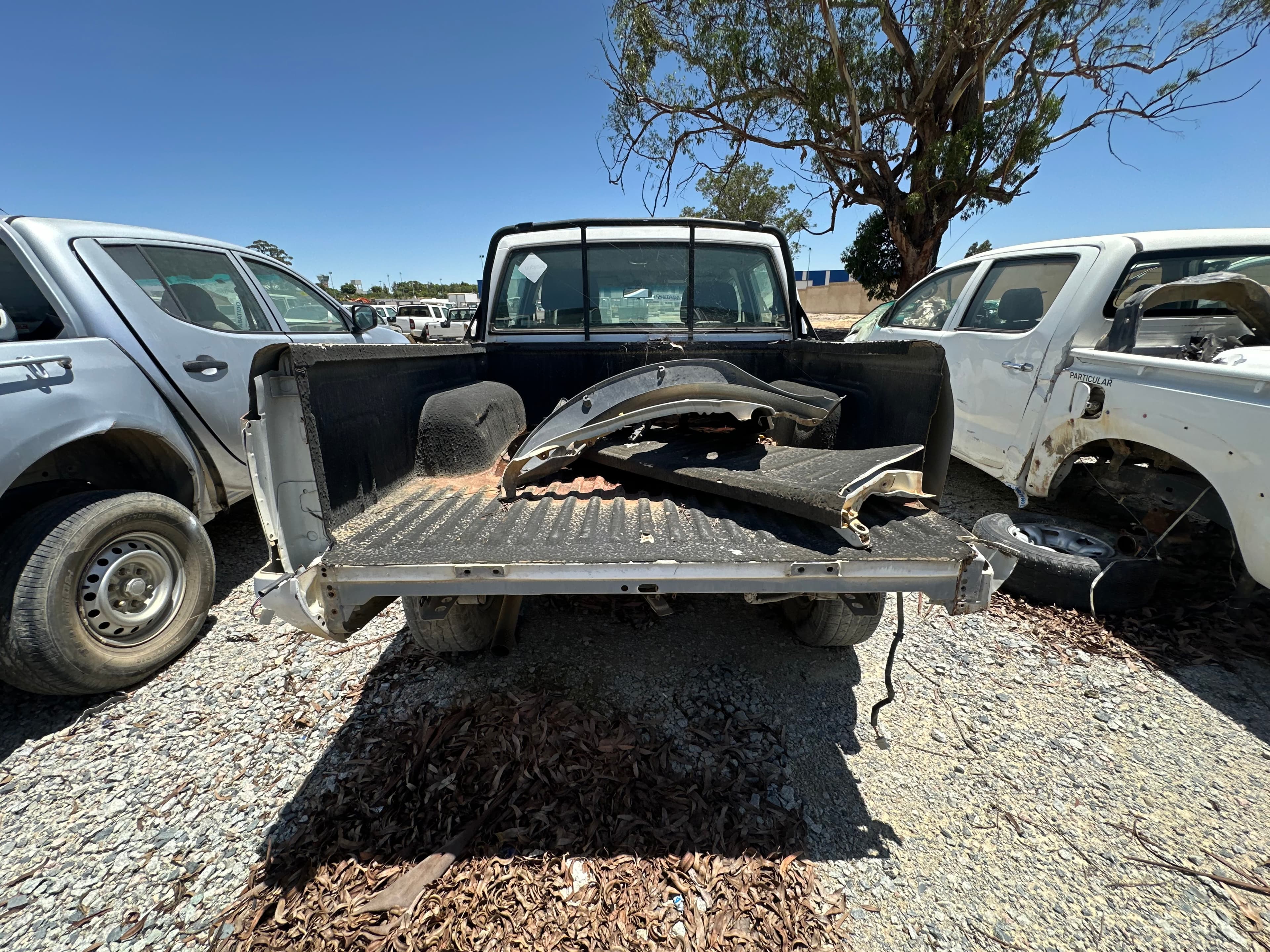 NISSAN HARDBODY 4WD DC — imagen 6