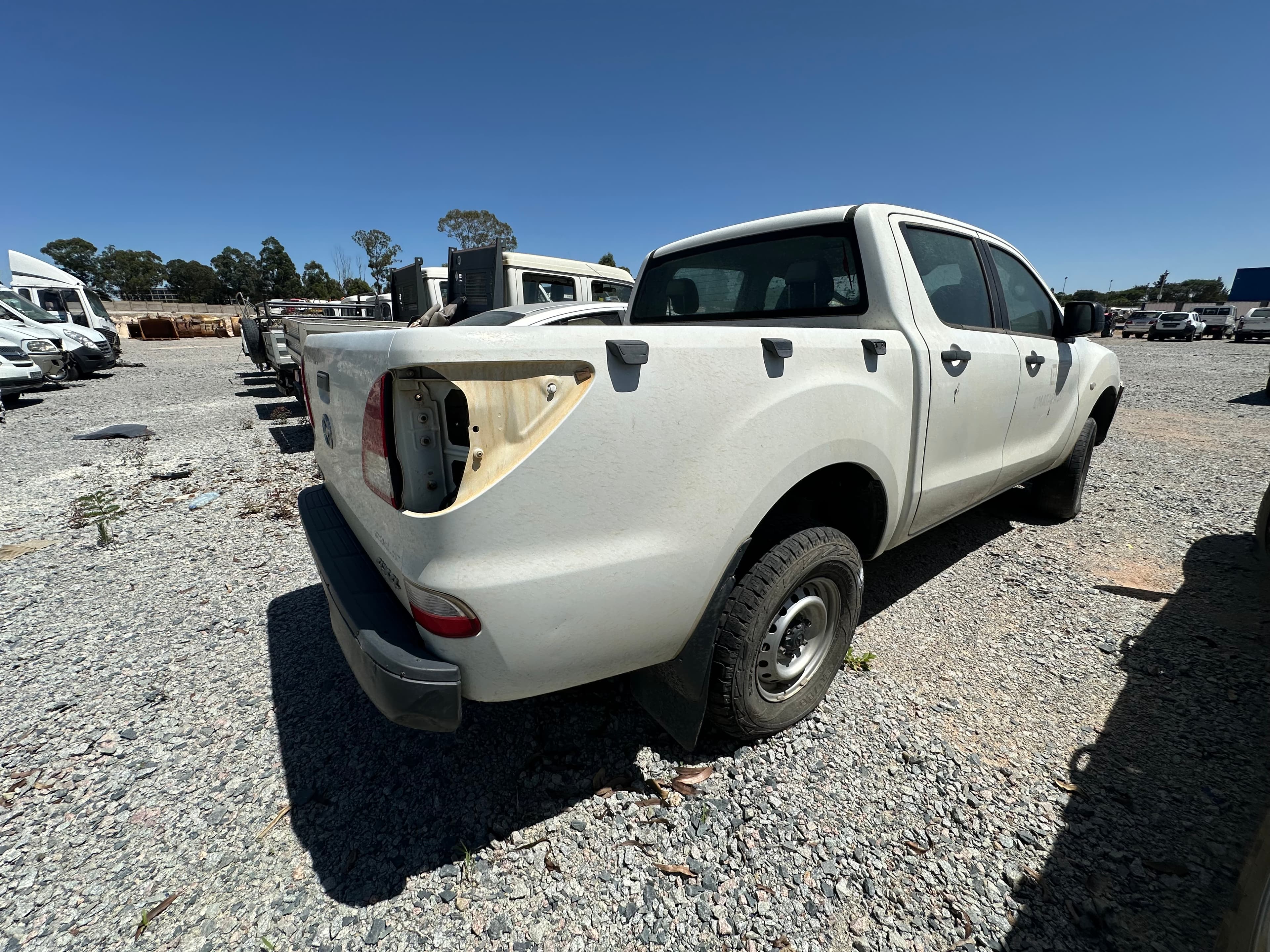 MAZDA BT50-4X4 DOUBLE CAB — image 8