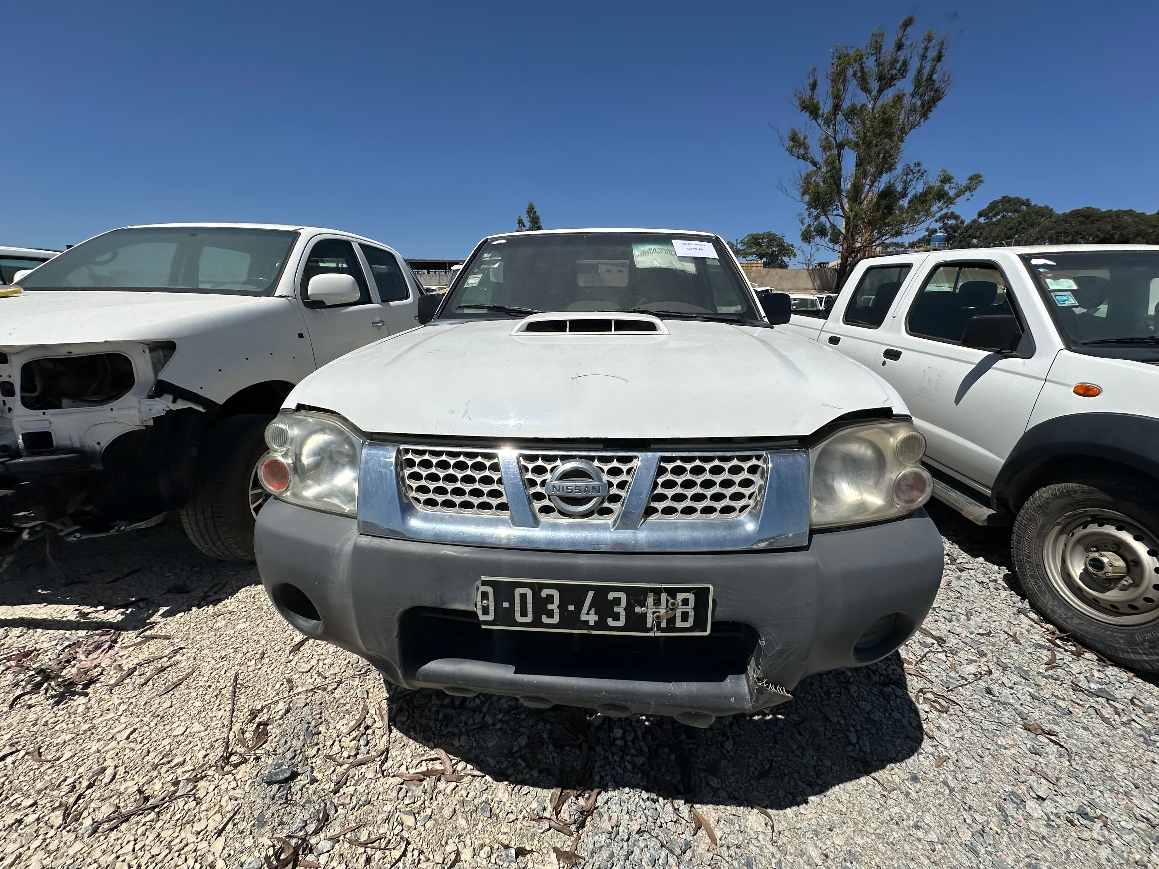 NISSAN HARDBODY 4WD DC — image 2
