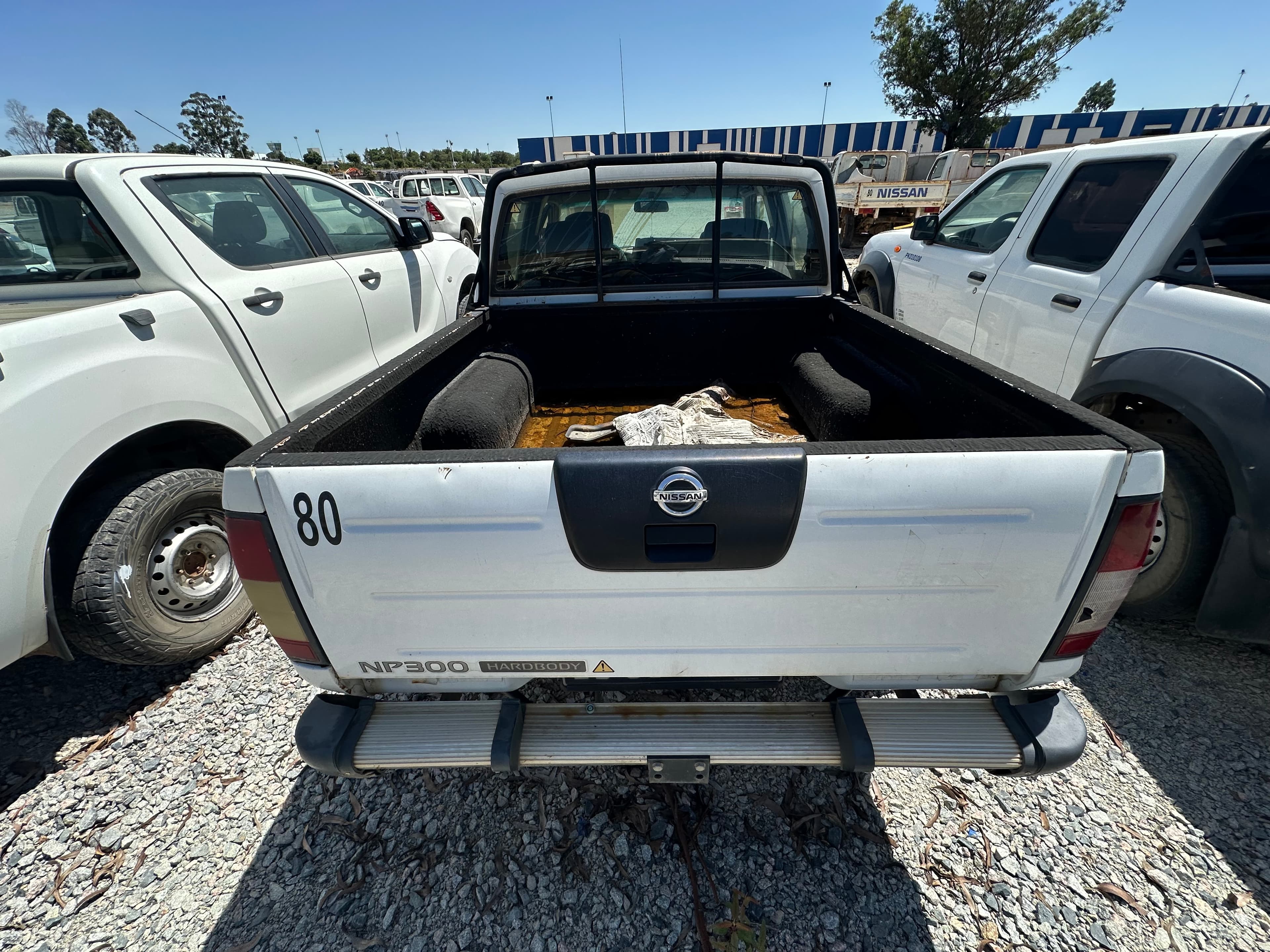 NISSAN HARDBODY 4WD DC — imagem 4