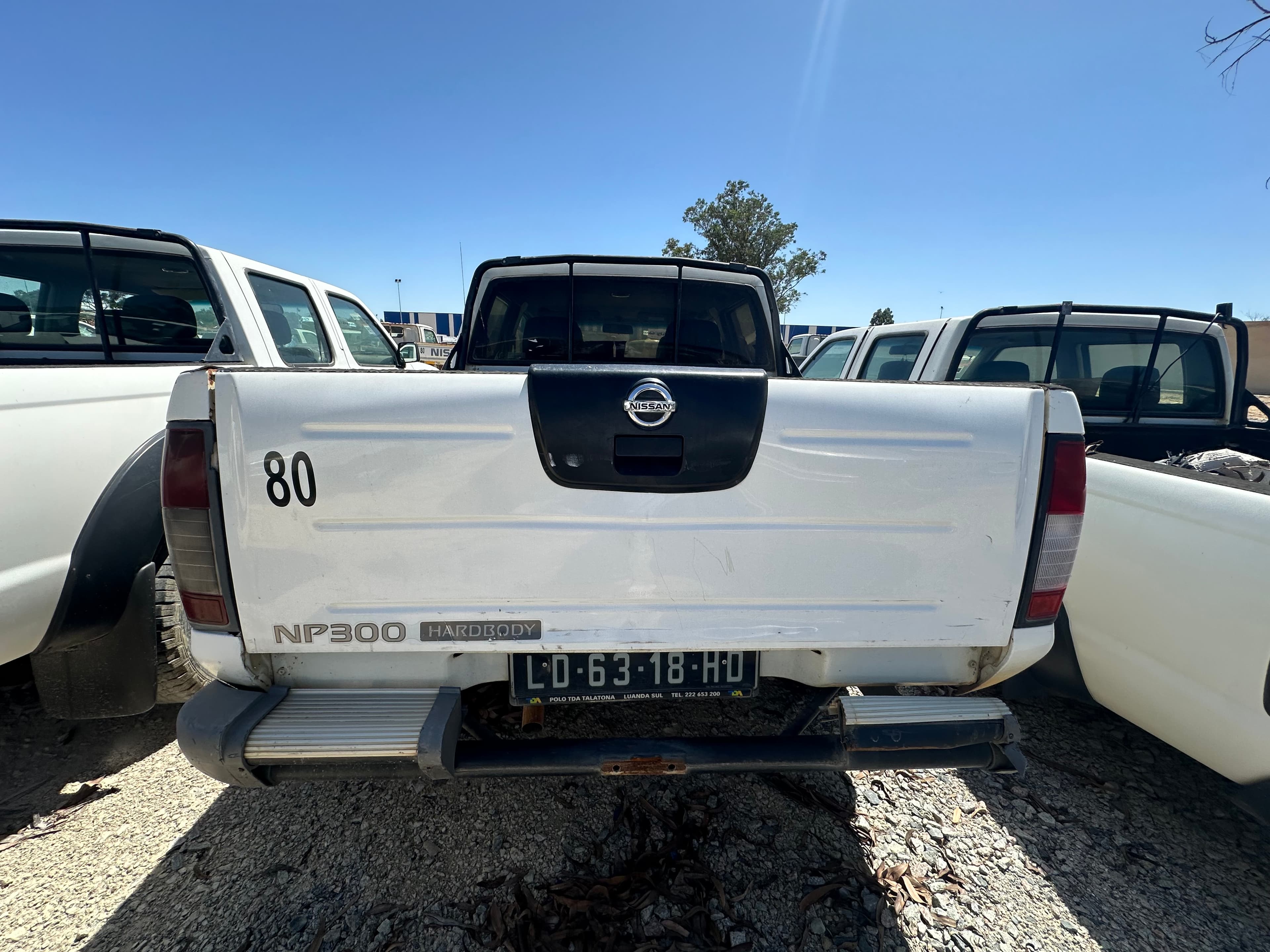 NISSAN HARDBODY 4WD DC — imagen 4