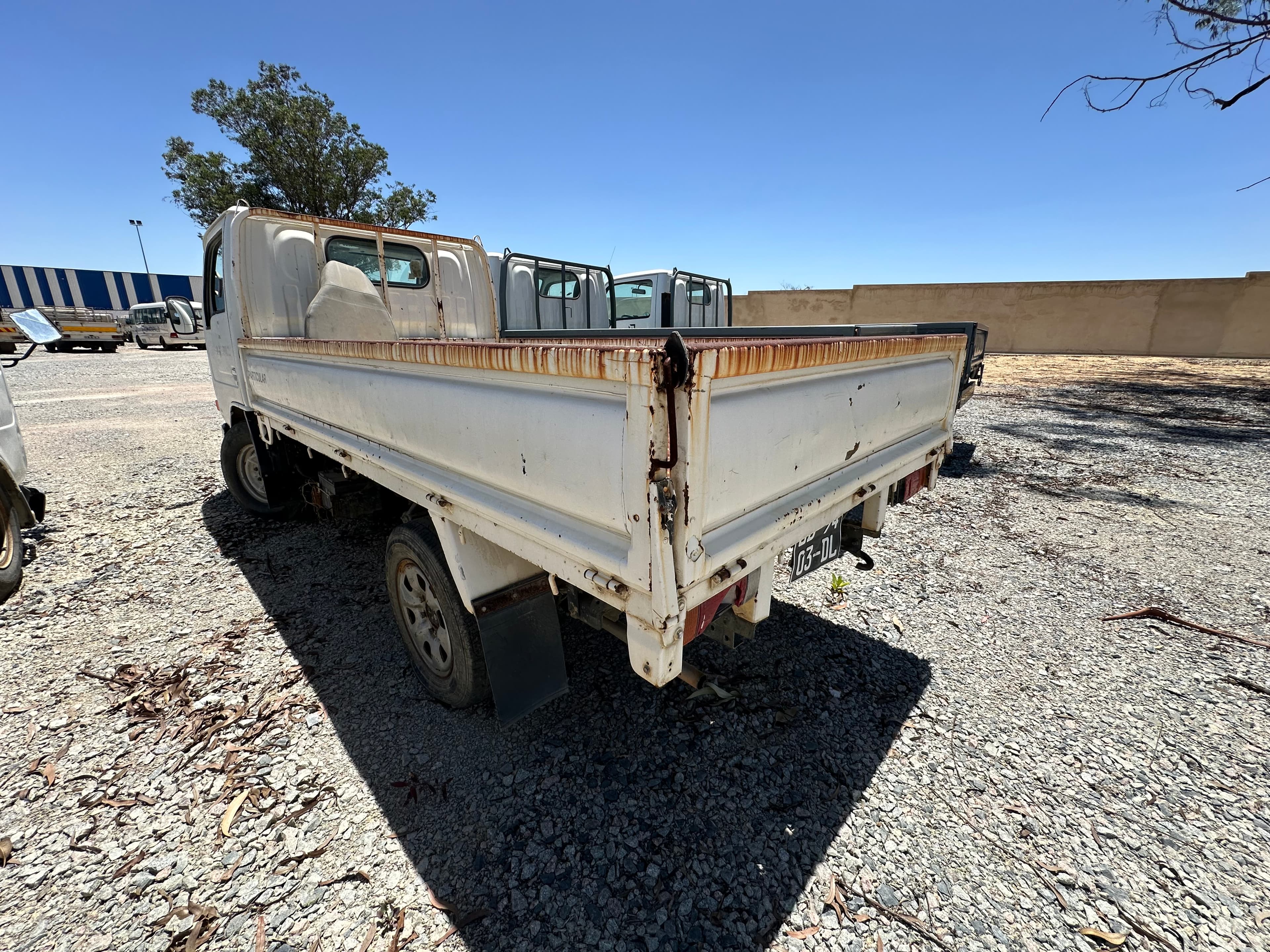 NISSAN CABSTAR F23 — imagen 8