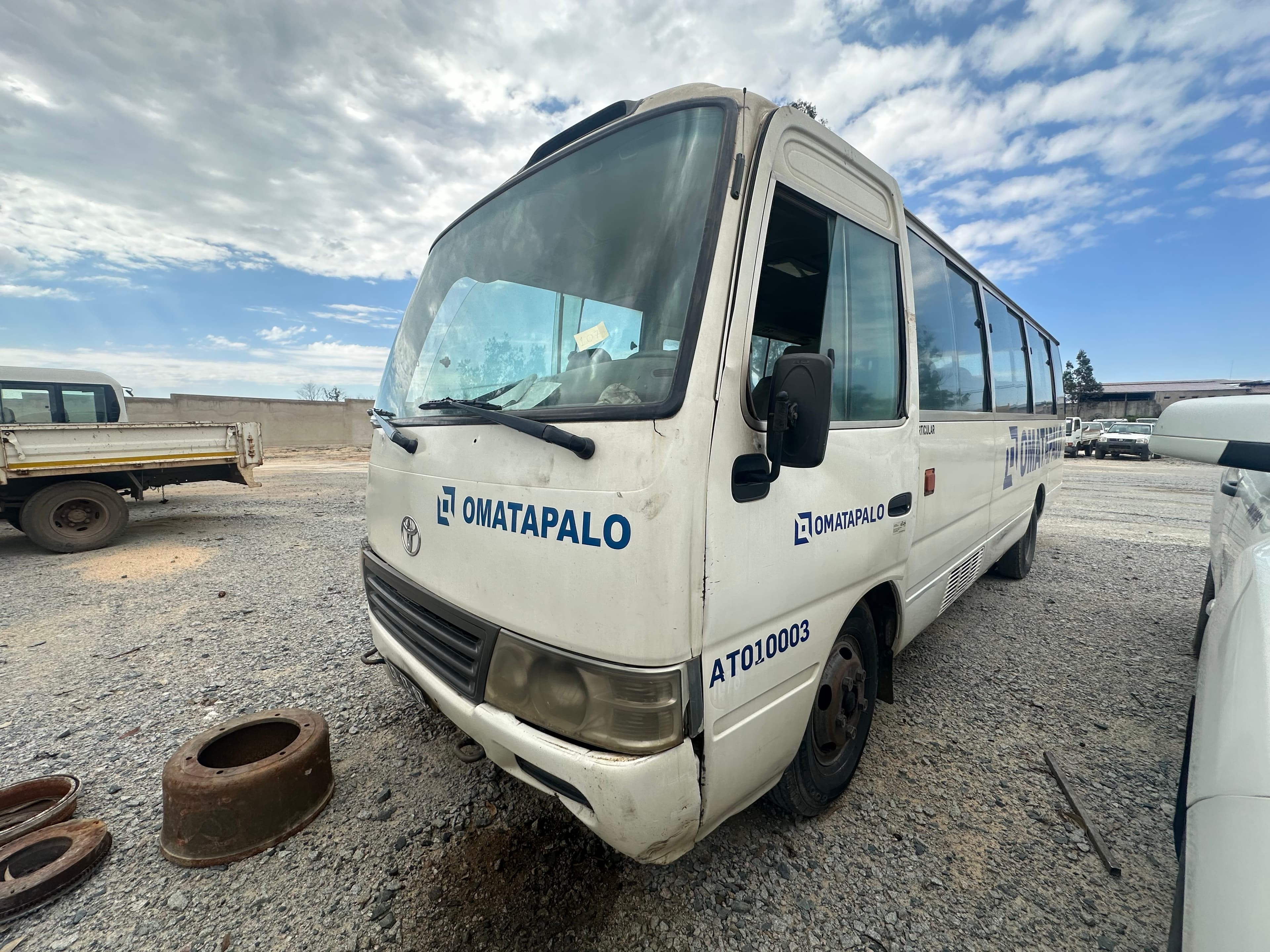 TOYOTA COASTER 30L — imagen 11