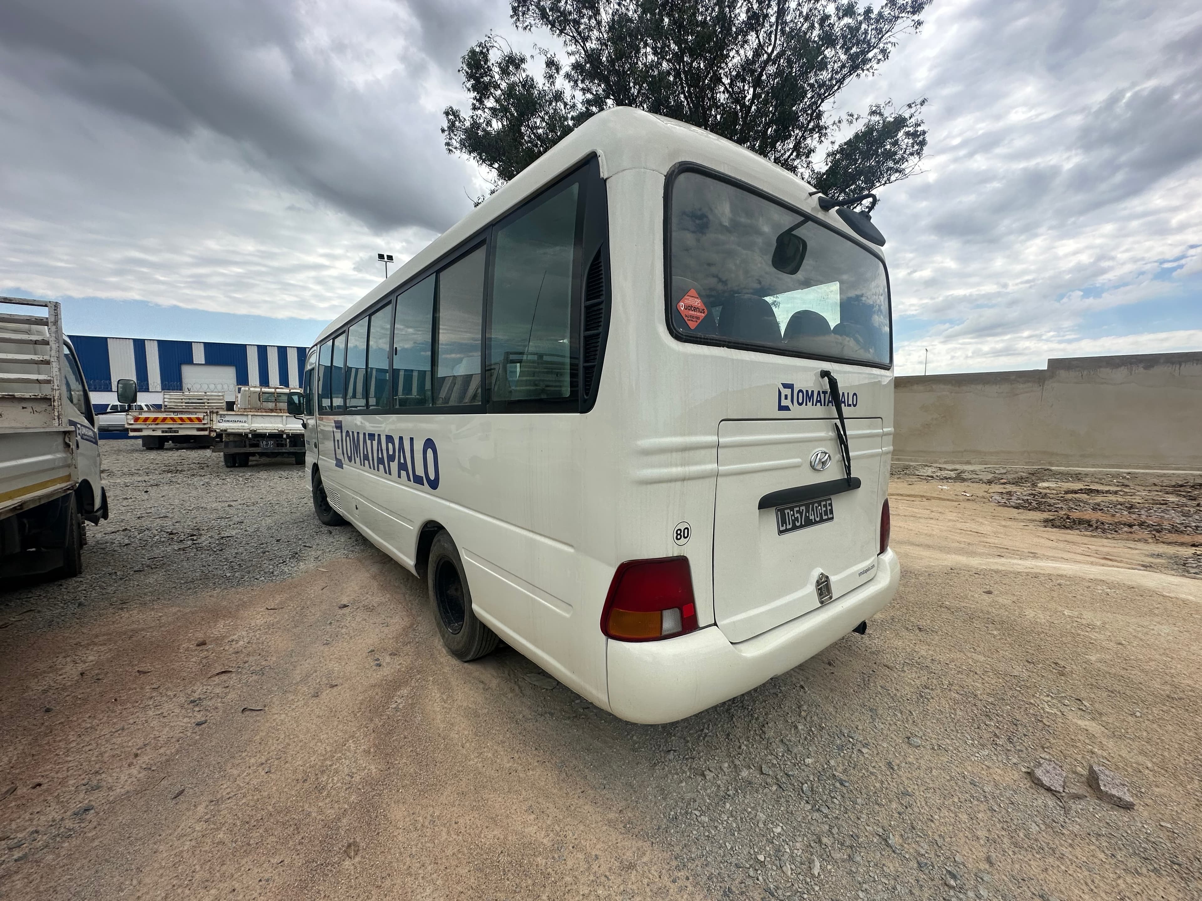 HYUNDAI, modelo COUNTY — imagen 11