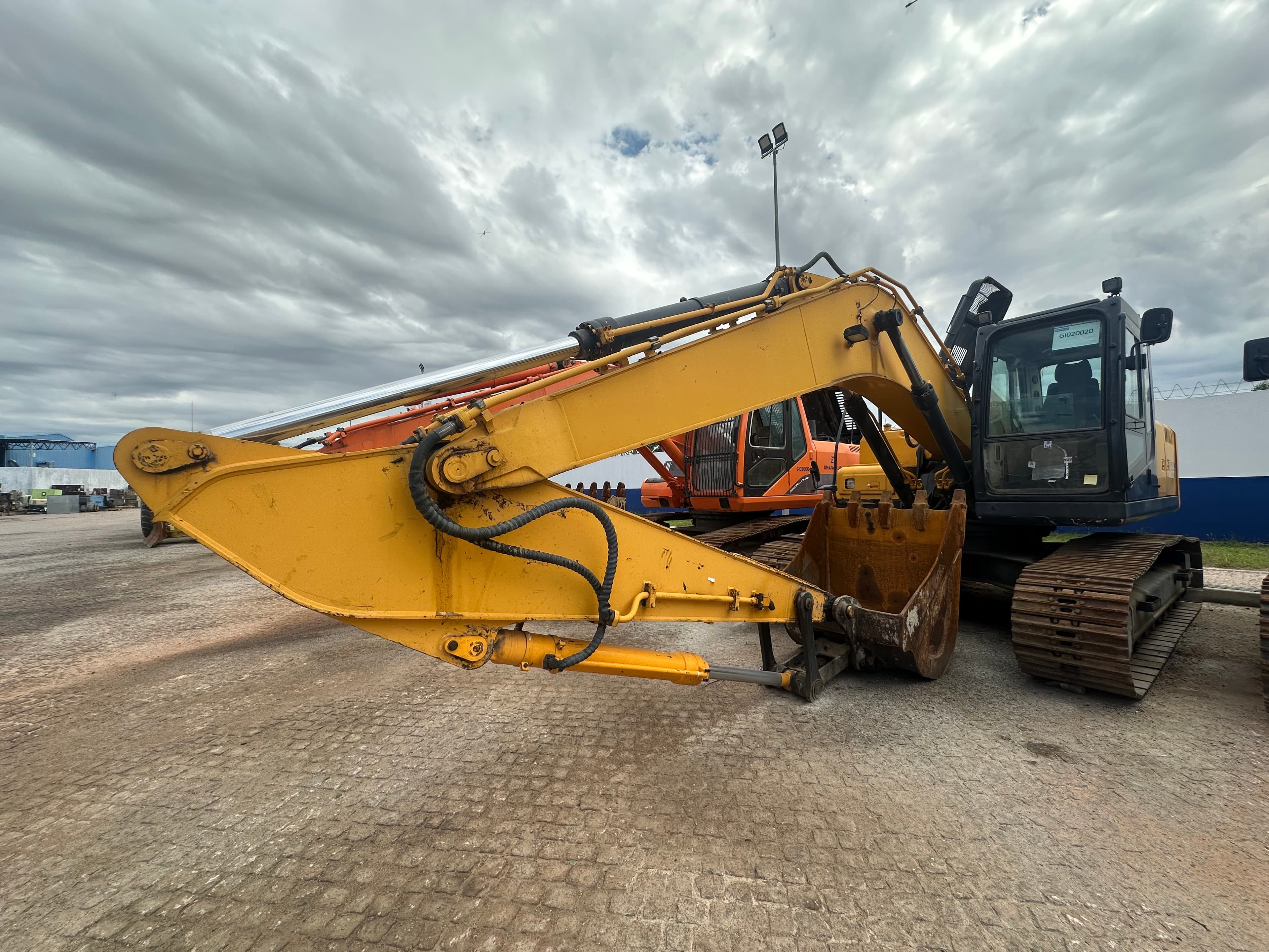 Escavadora de Rastos HYUNDAI ROBEX210LC-7 — imagen 4