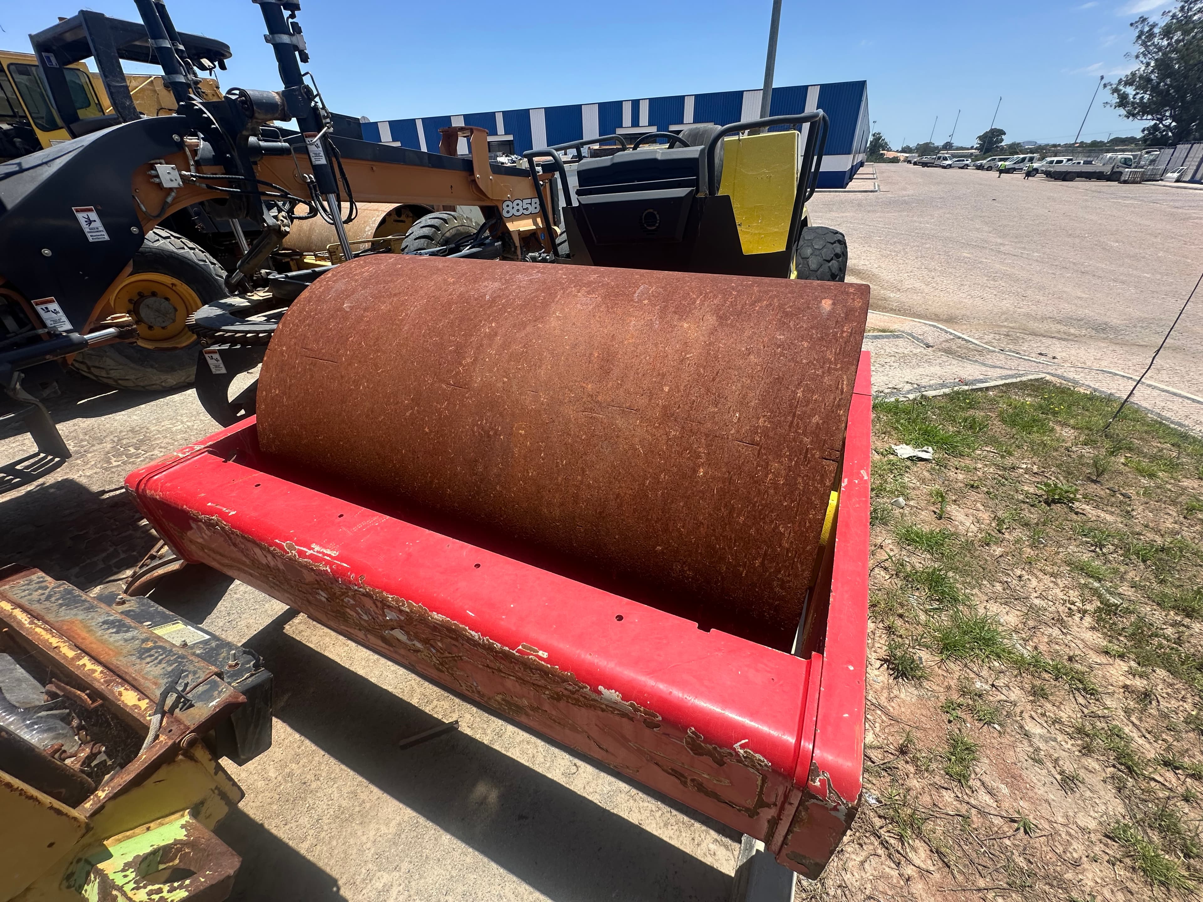 Cilindro Auto Vib. DYNAPAC CA302D — imagen 8