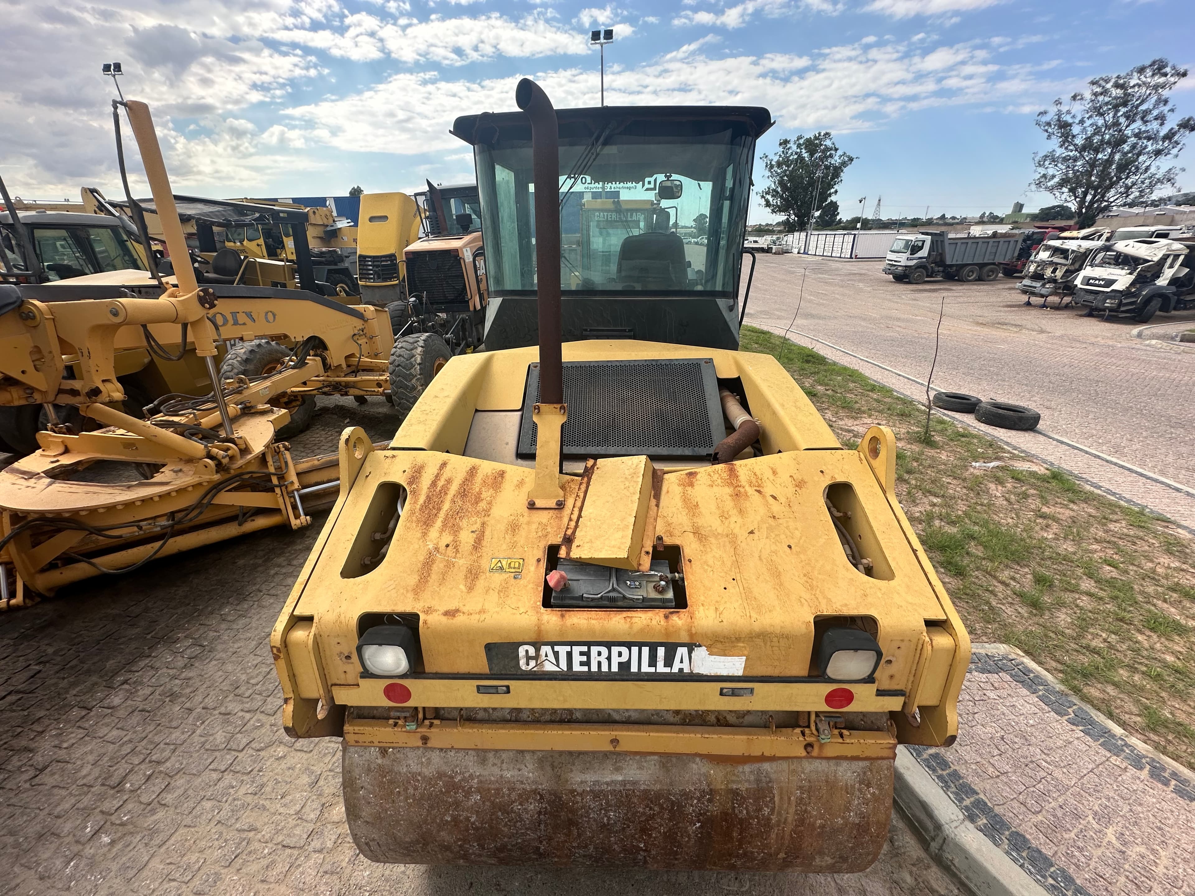 Cilindro Auto Vib. De Rolos CATERPILLAR CB-534D — imagen 7