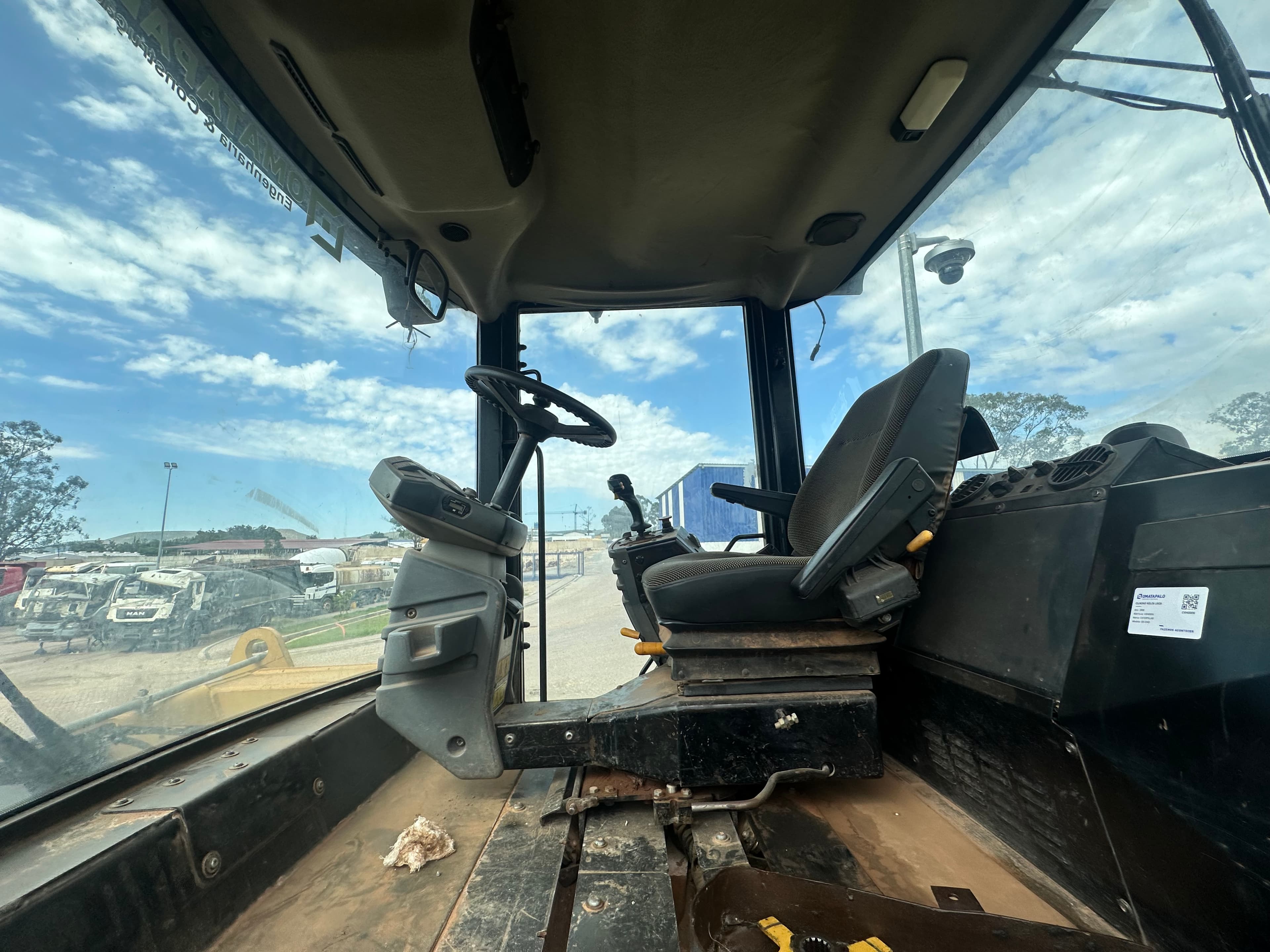 Cilindro Auto Vib. De Rolos CATERPILLAR CB-534D — imagen 2