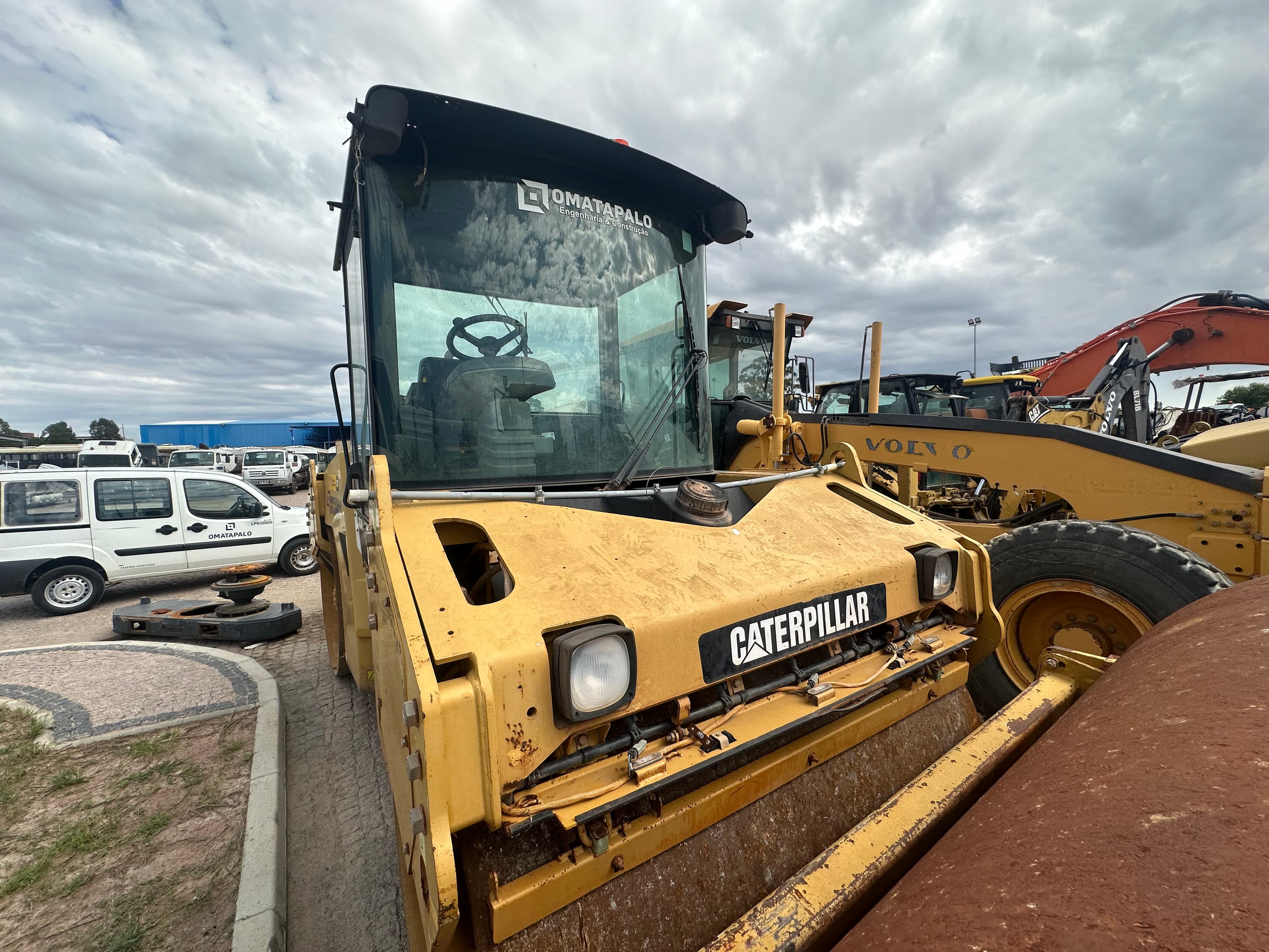 Cilindro Auto Vib. De Rolos CATERPILLAR CB-534D — imagen 11