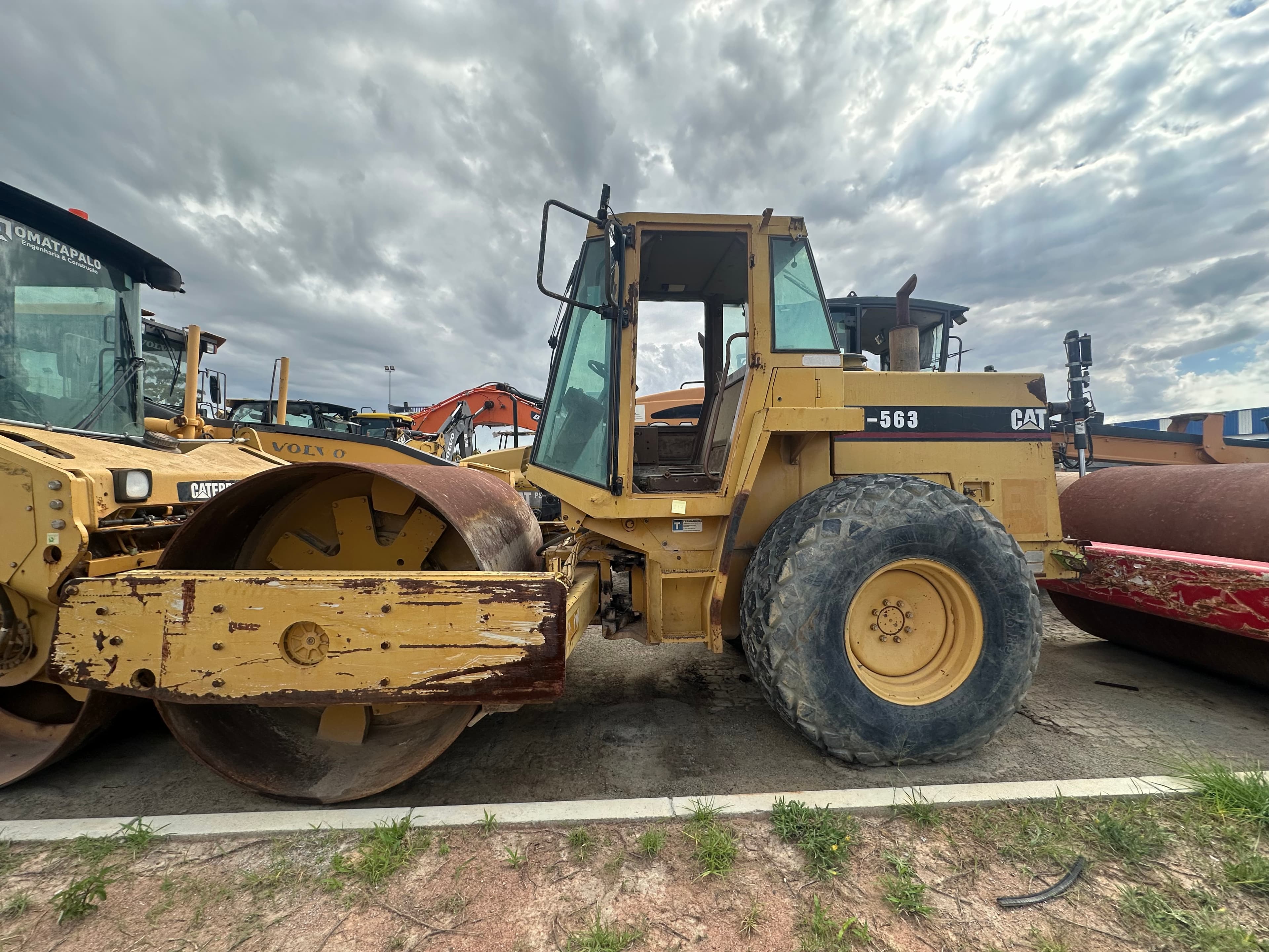 Cilindro Auto Vib. Misto CATERPILAR CS-563 — imagen 4