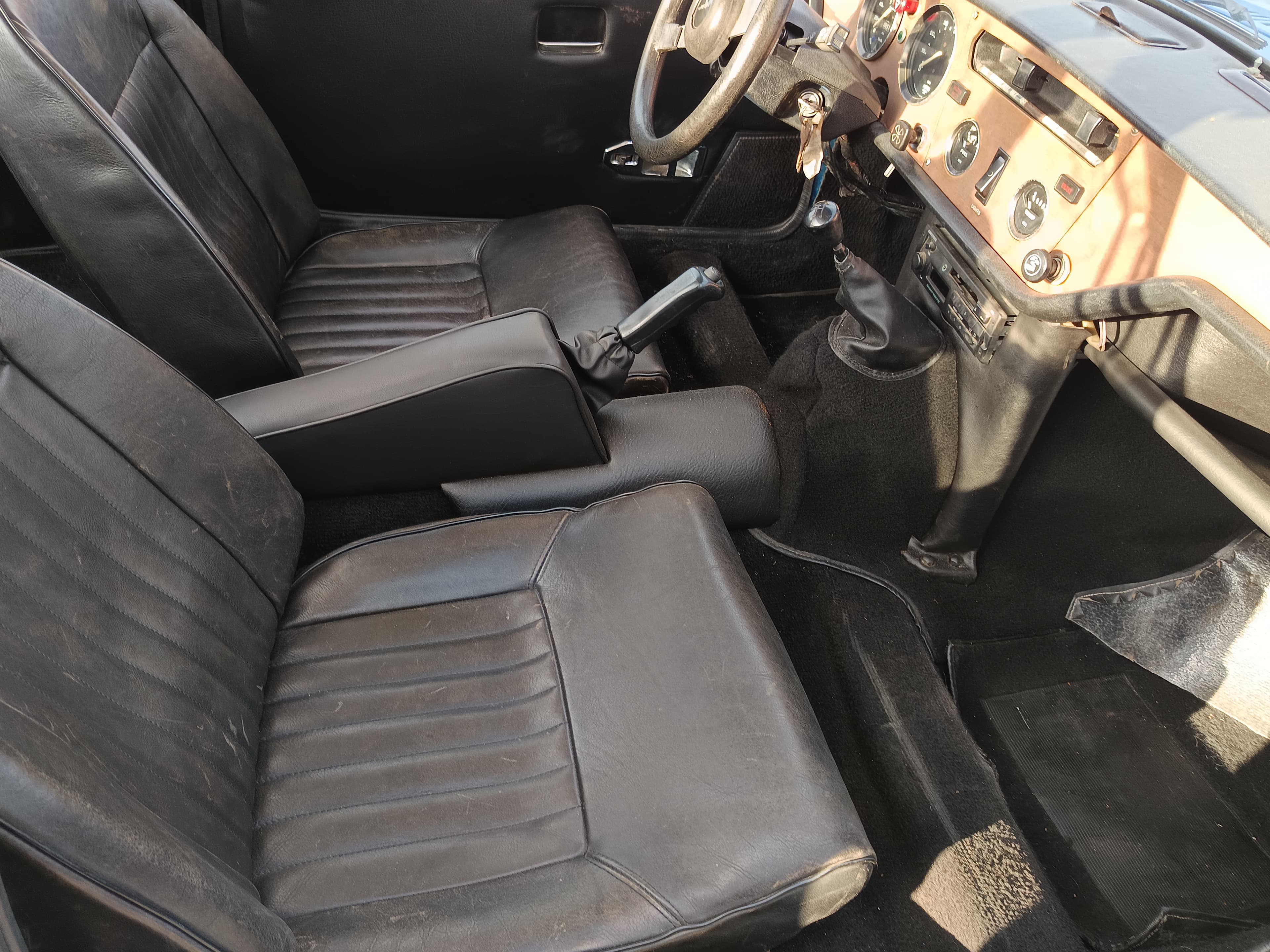 Triumph Spitfire 1500 Cabrio · Ano 1978 — image 22