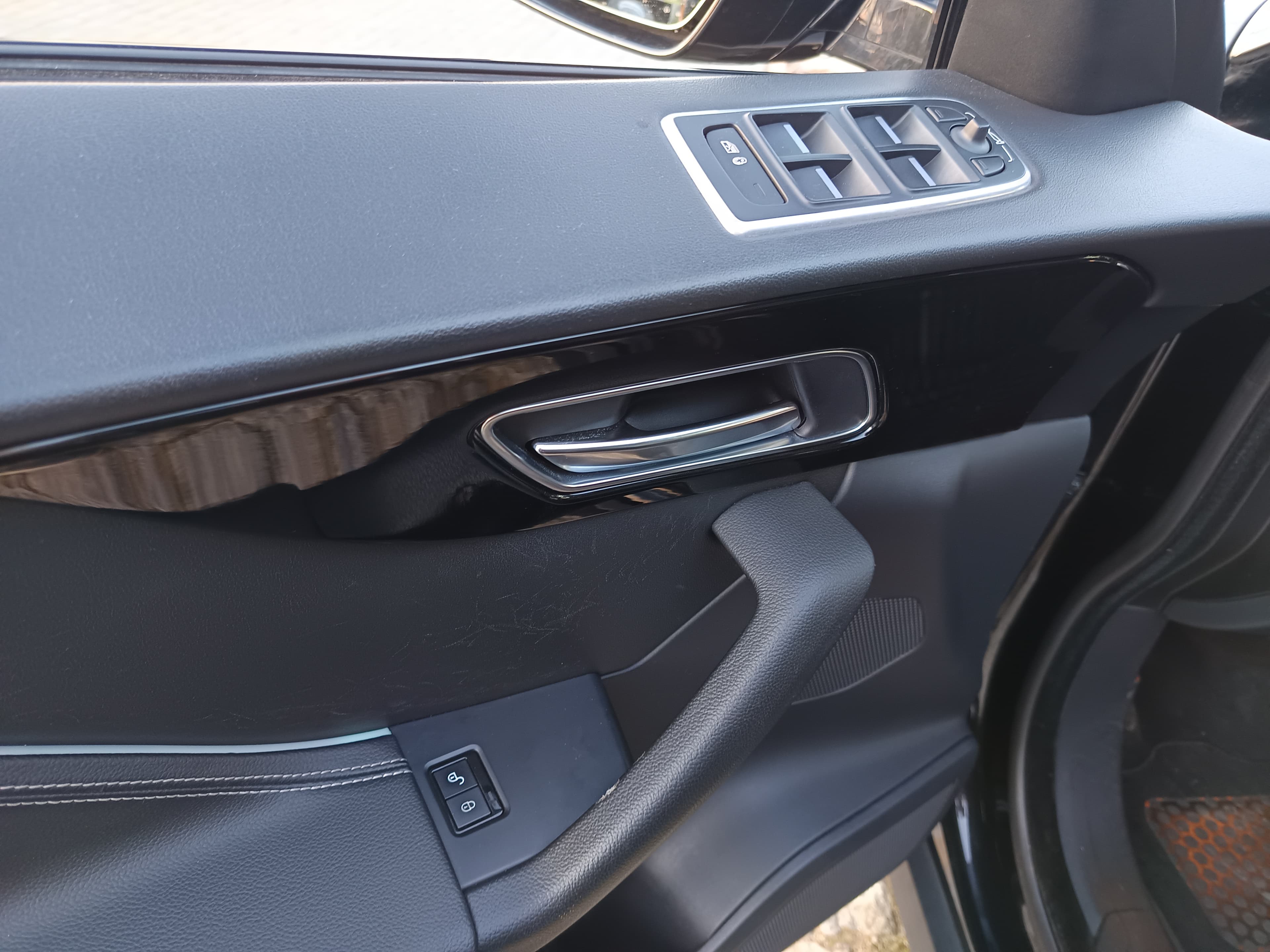 Jaguar F-Pace · Ano 2016 — imagen 33