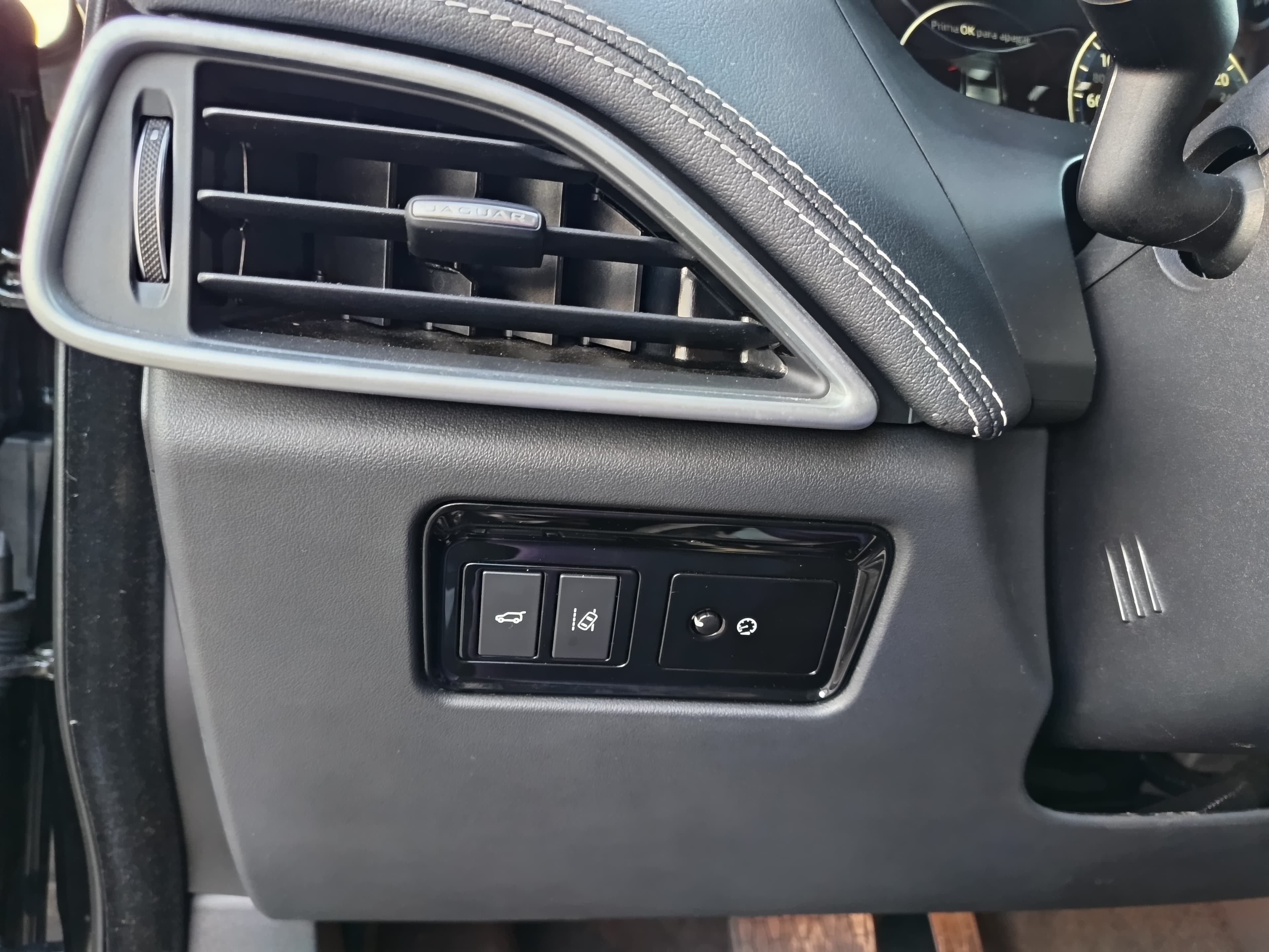 Jaguar F-Pace · Ano 2016 — imagen 46