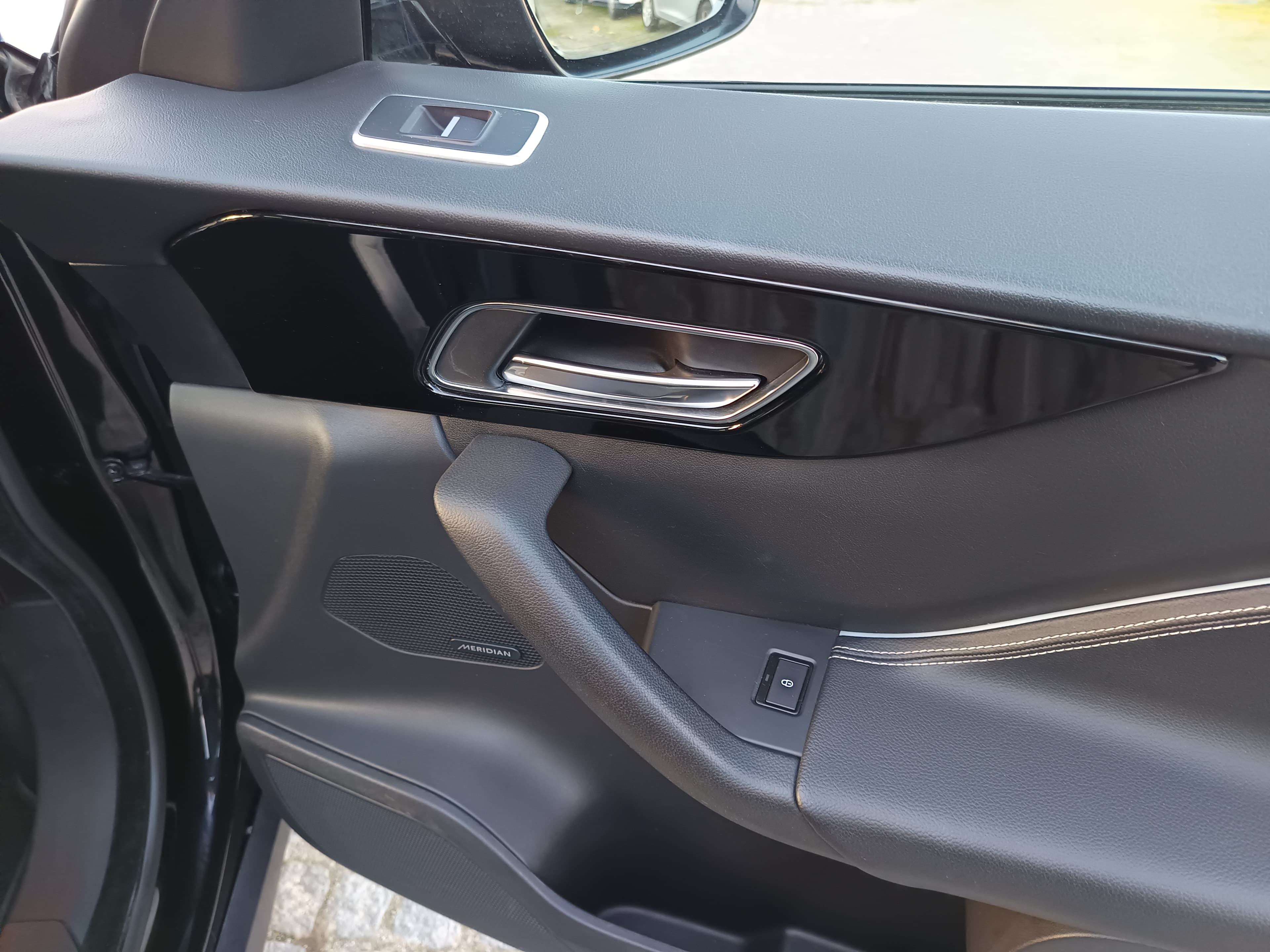 Jaguar F-Pace · Ano 2016 — imagen 27