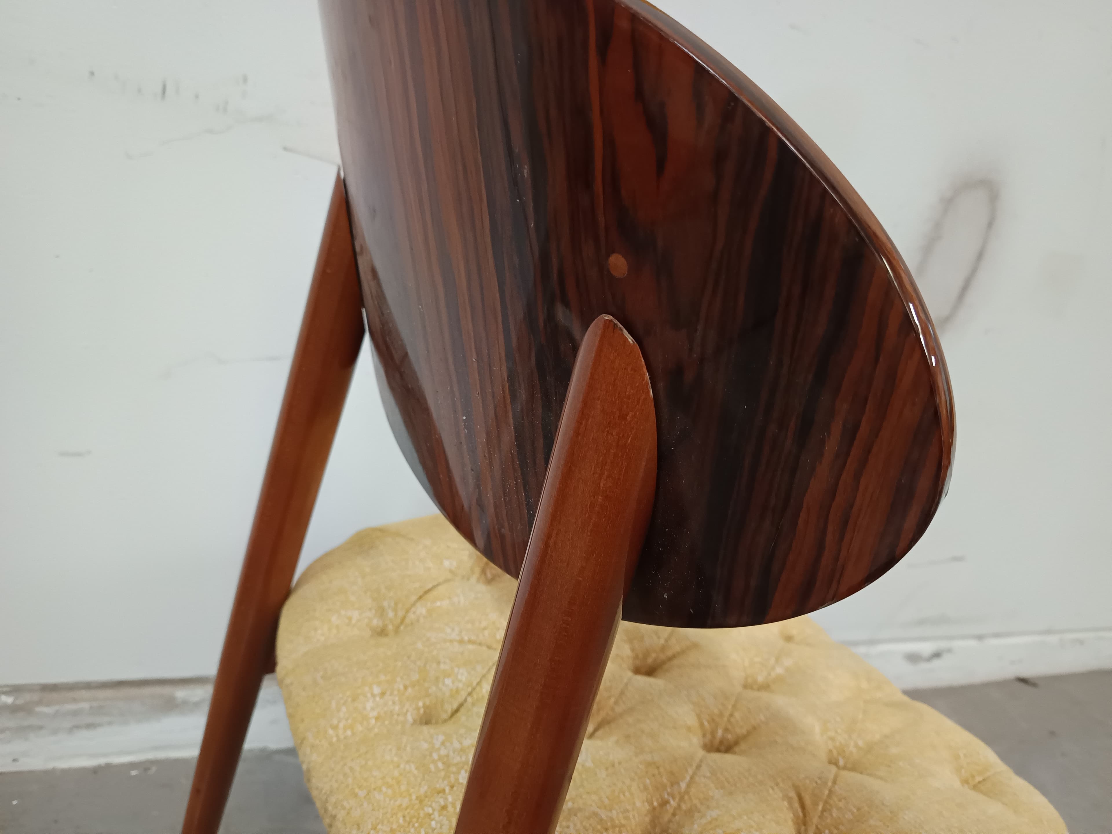 Chair — image 4