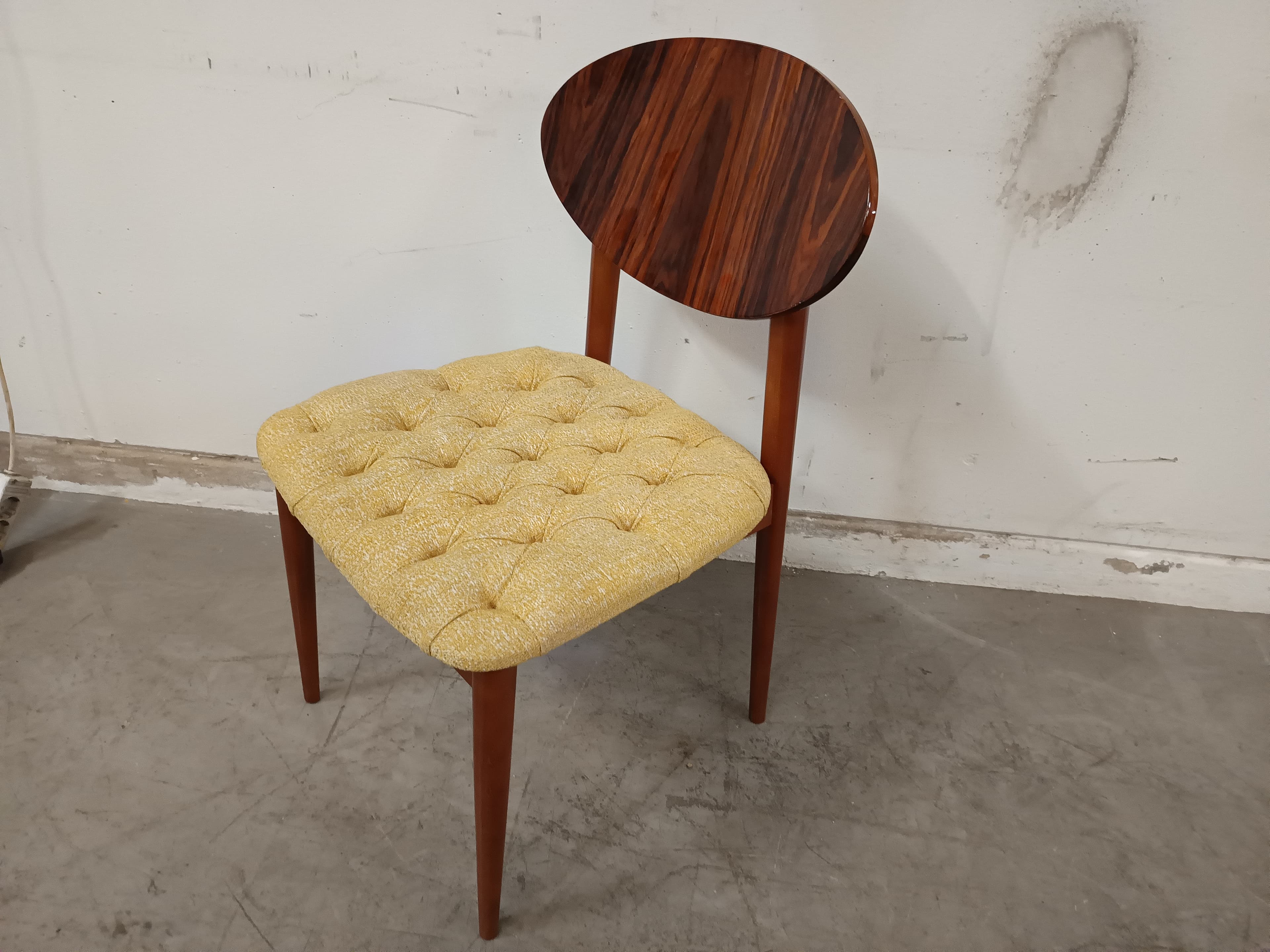 Chair — image 3