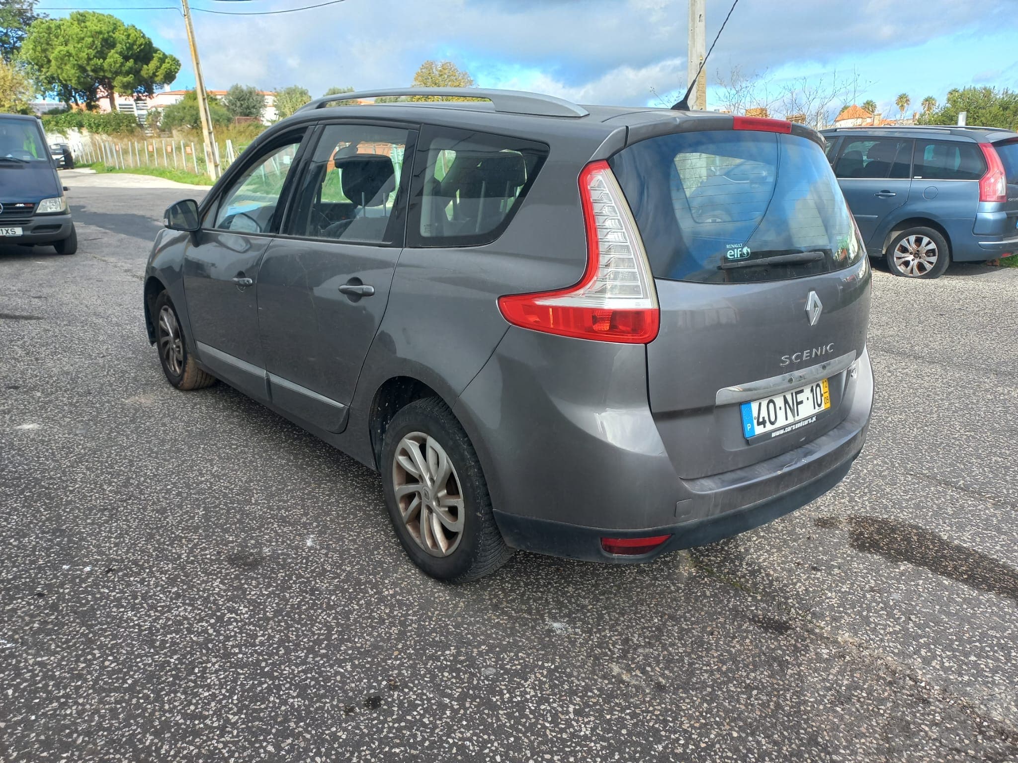 Renault Grand Scénic · Ano 2012 · 7 Lugares — imagen 6
