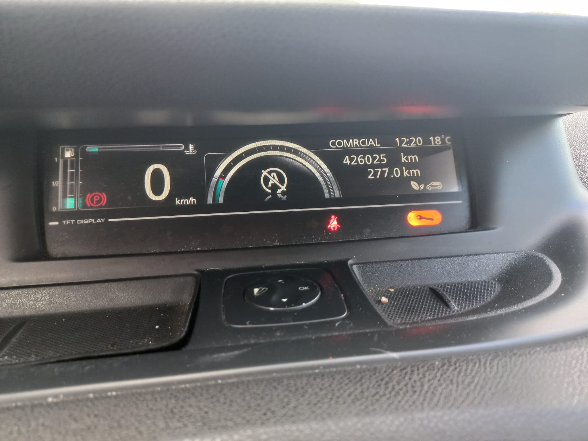Renault Grand Scénic · Ano 2012 · 7 Lugares — imagen 17