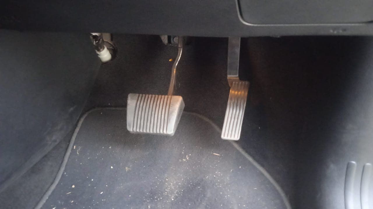Jeep Cherokee Limited 3.2 — image 11