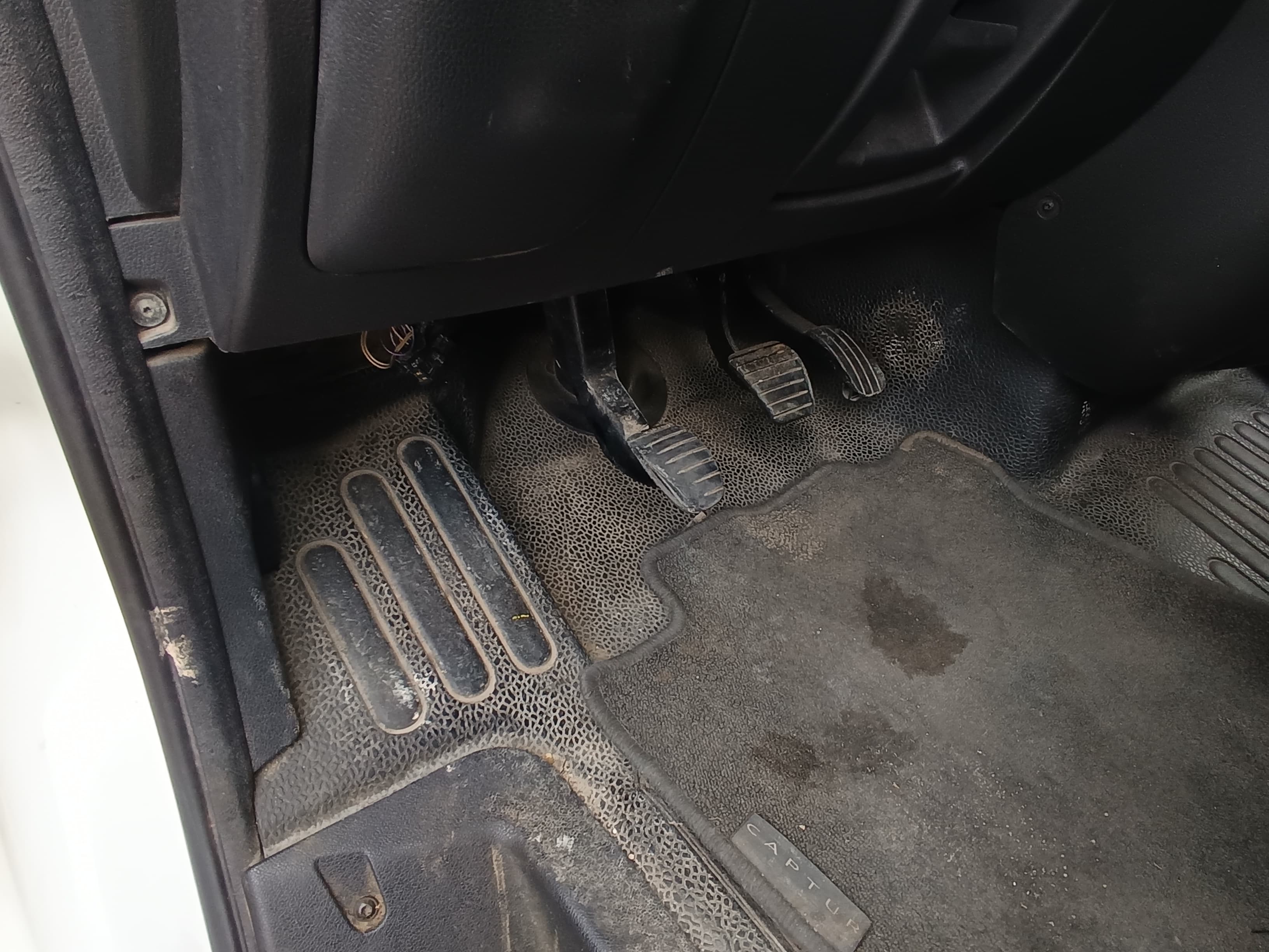 Renault Master · Ano 2015 — imagen 28