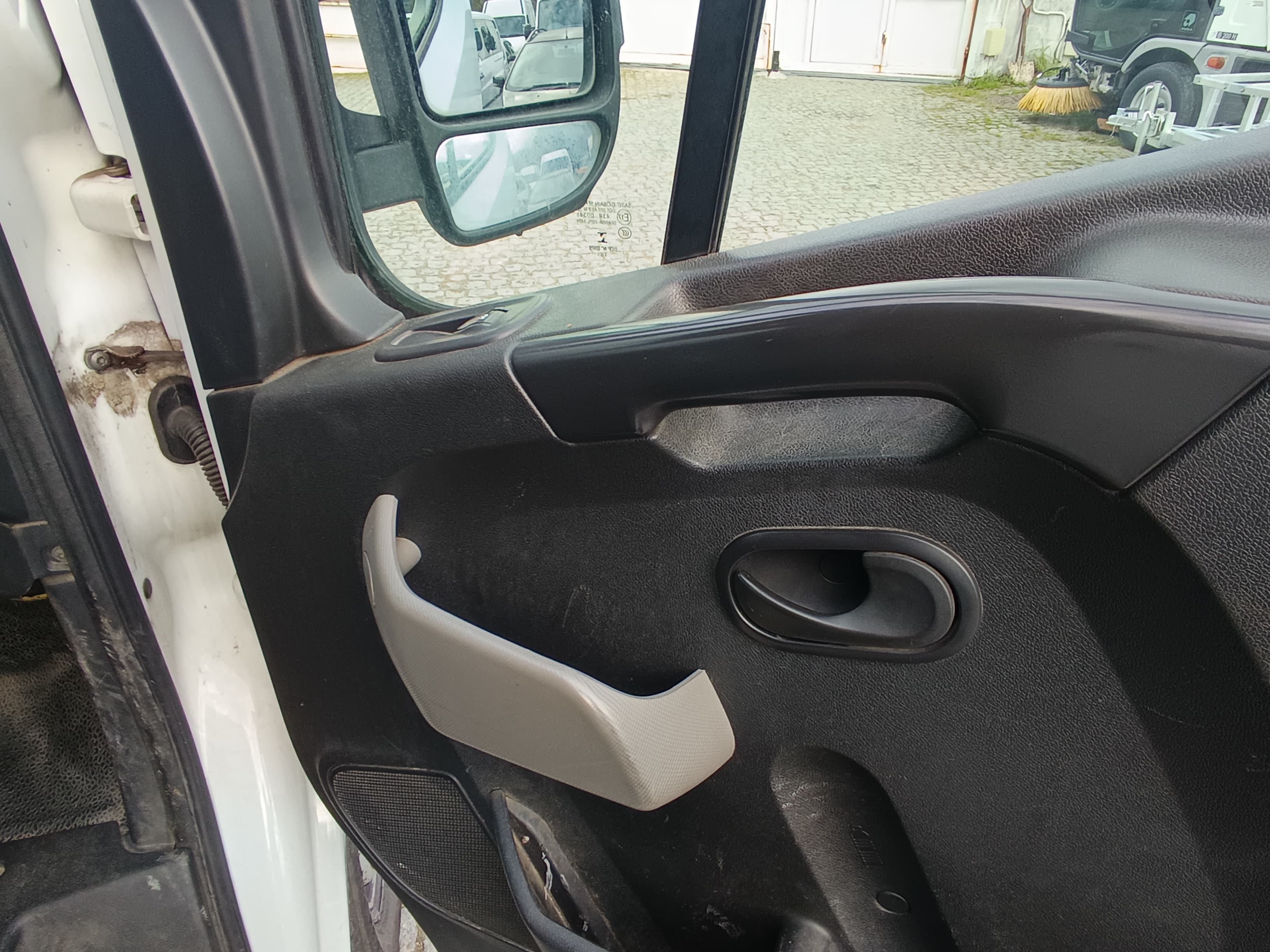 Renault Master · Ano 2015 — imagen 24