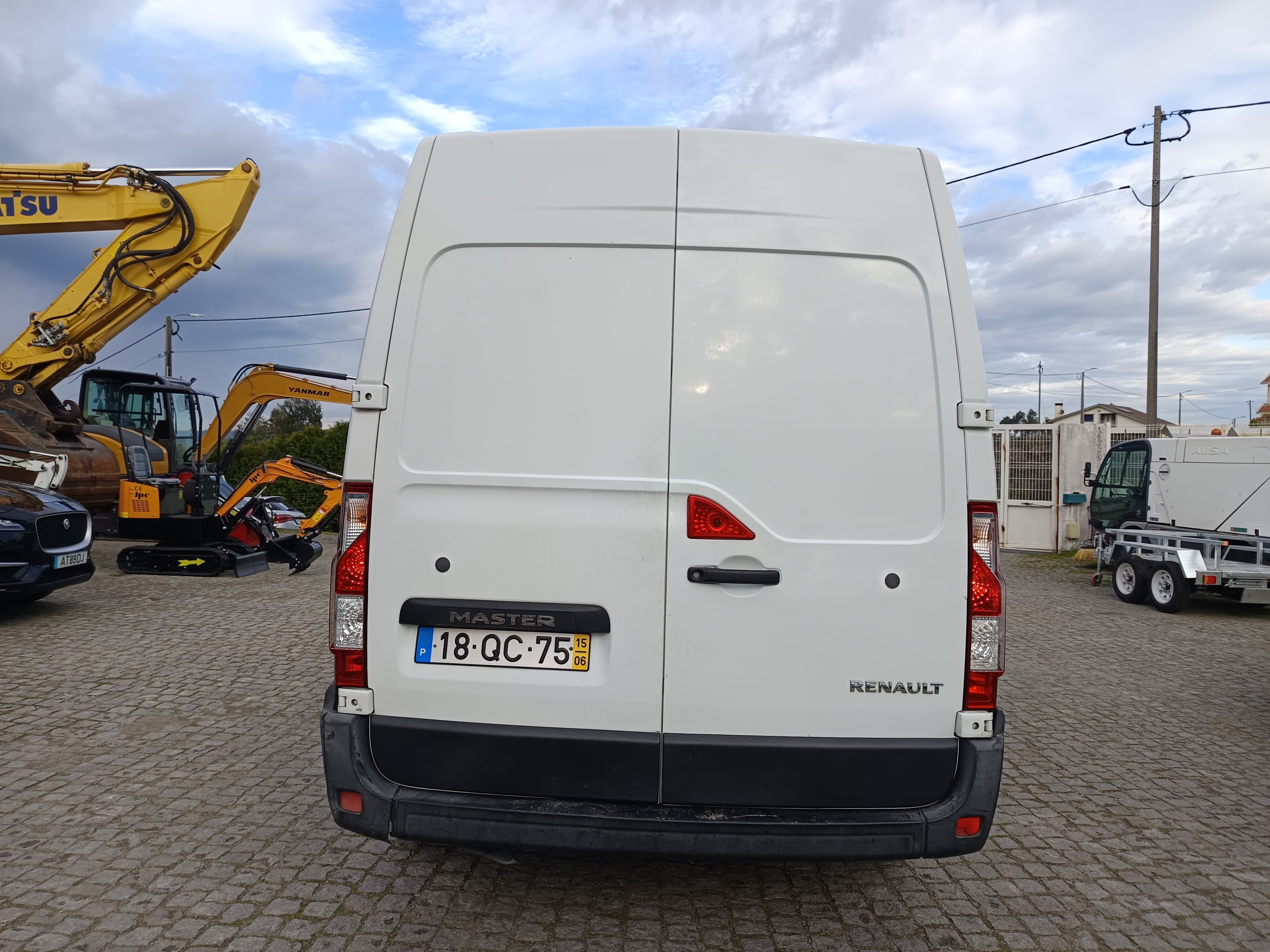 Renault Master · Ano 2015 — imagen 7