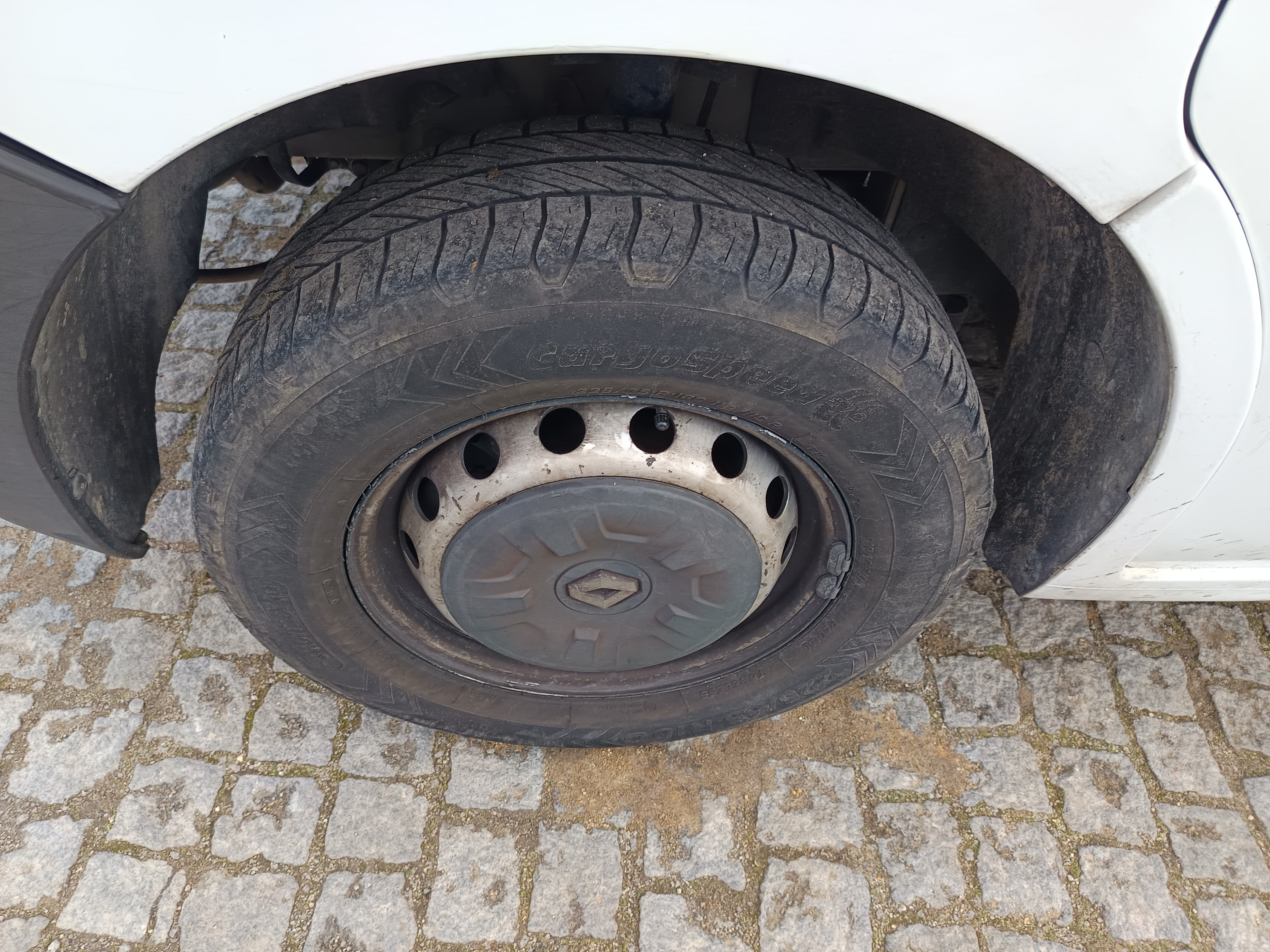 Renault Master · Ano 2015 — imagen 16