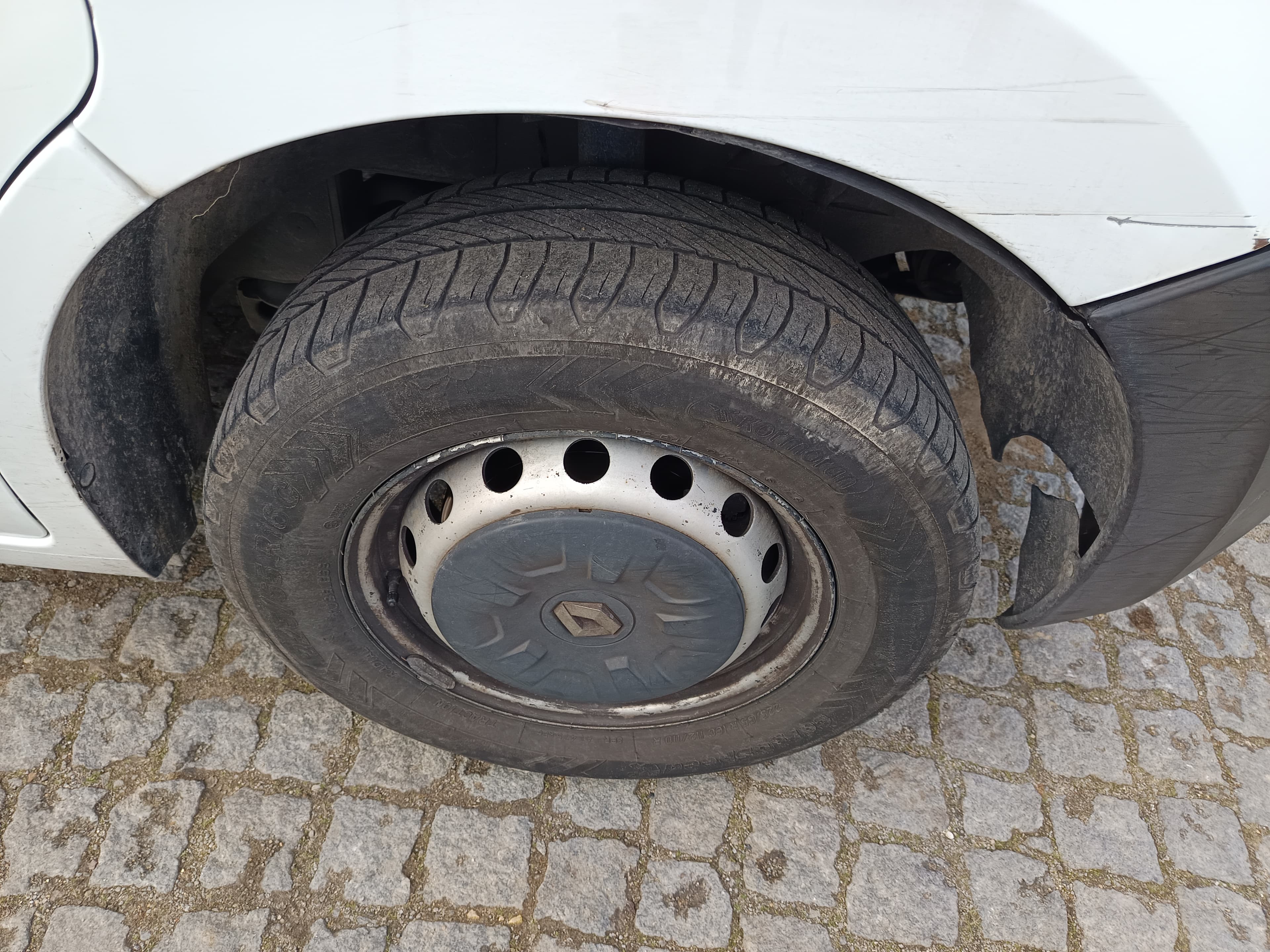 Renault Master · Ano 2015 — imagen 11