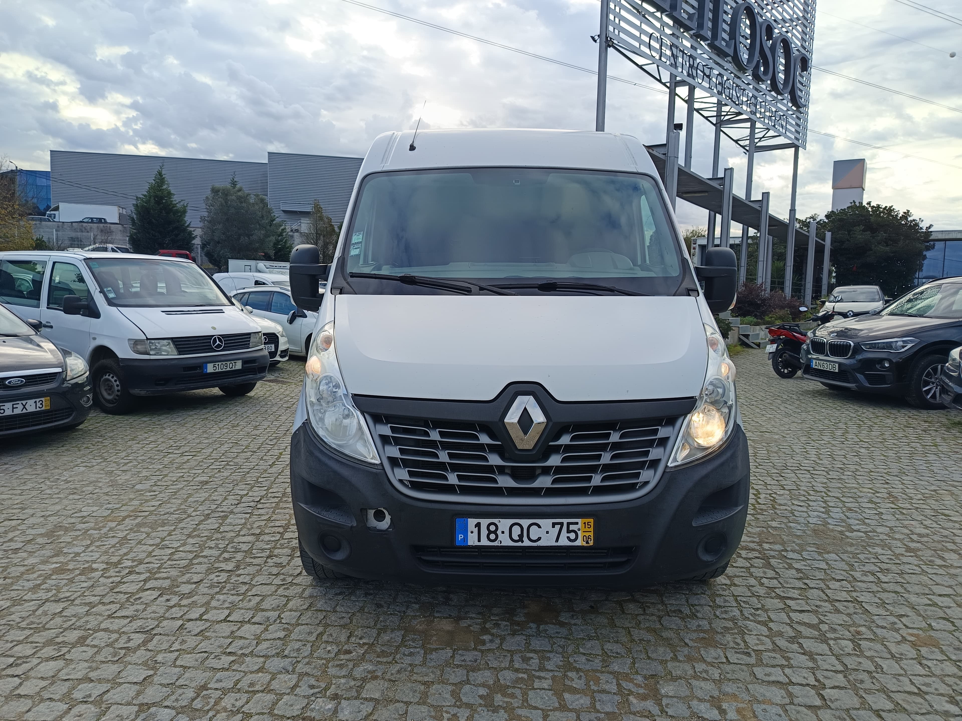 Renault Master · Ano 2015 — imagen 2