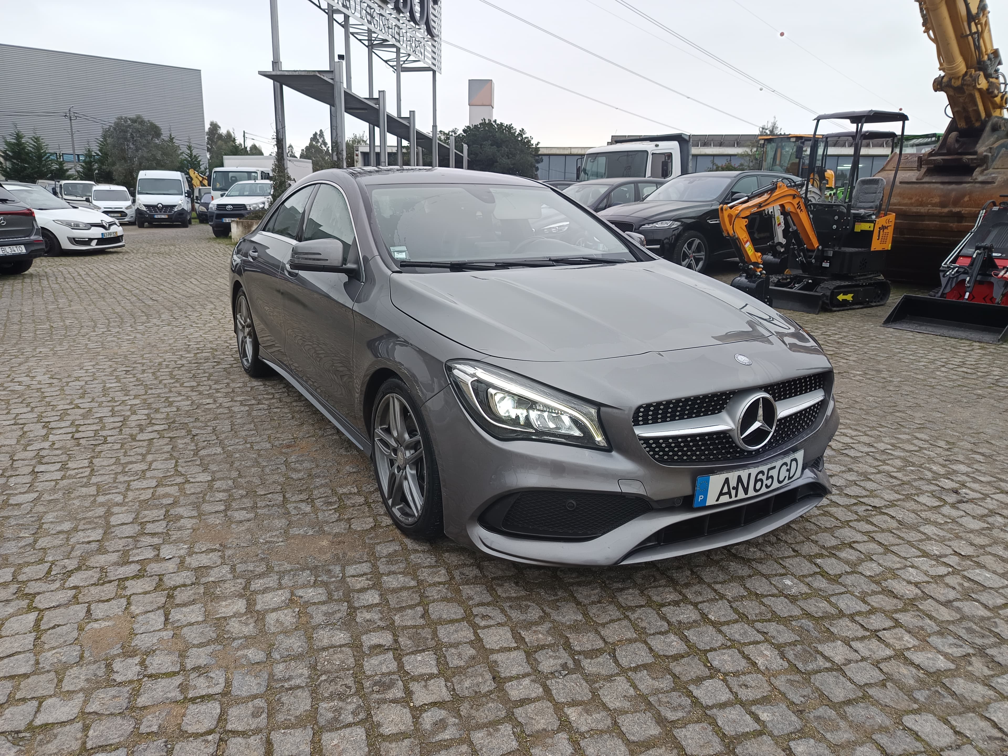 Mercedes-Benz 220 CDI · Ano 2016 — image 3