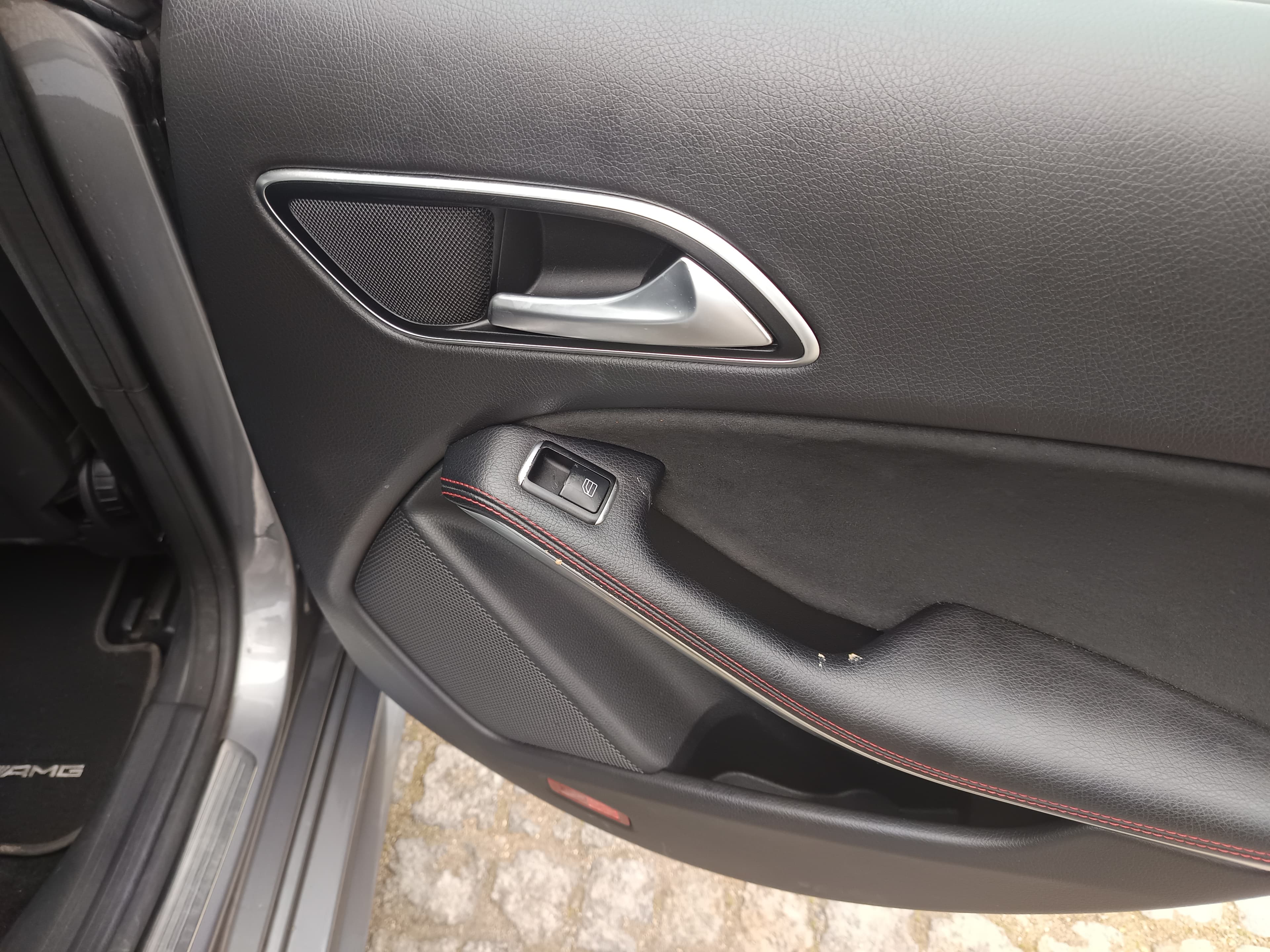 Mercedes-Benz 220 CDI · Ano 2016 — image 22