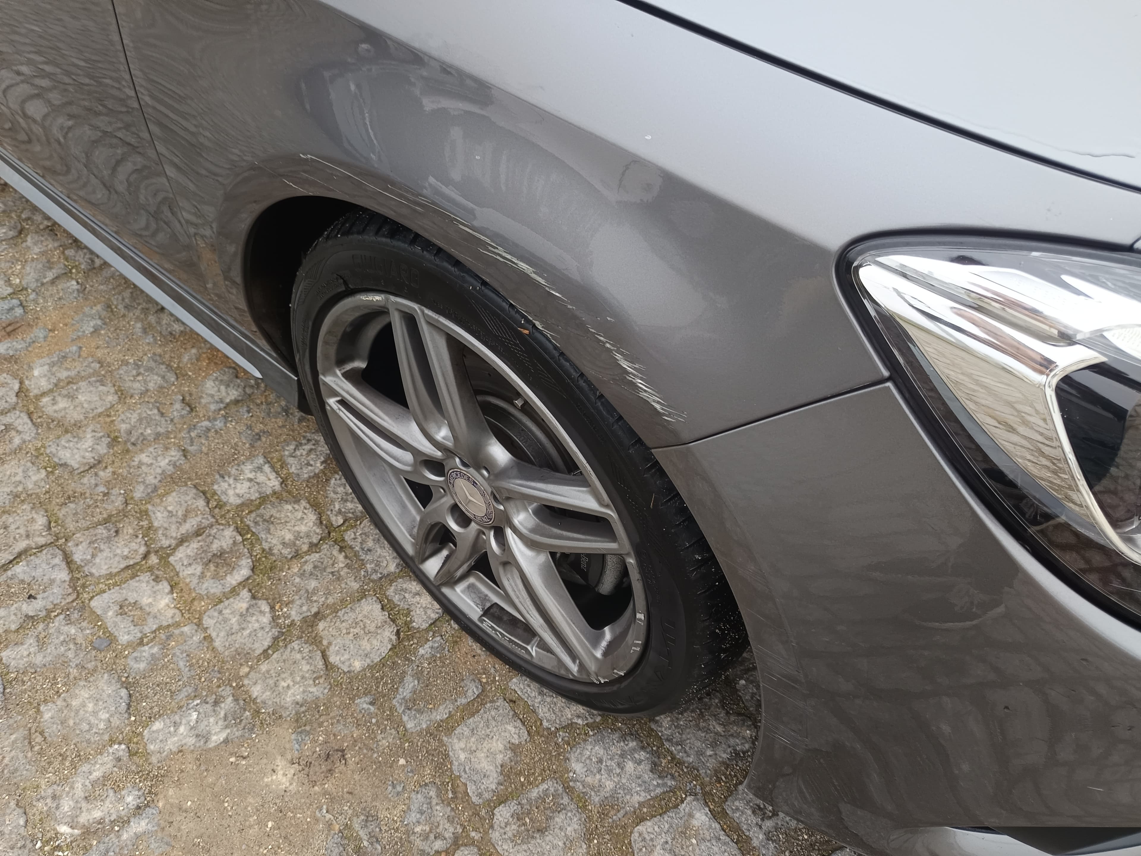 Mercedes-Benz 220 CDI · Ano 2016 — image 8