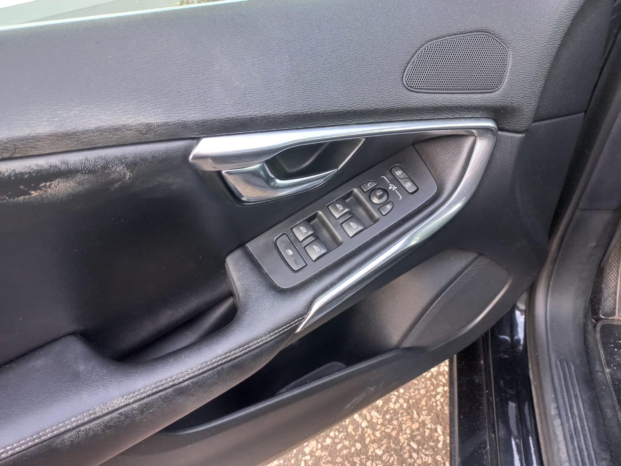 Volvo V40 · Ano 2013 — image 9