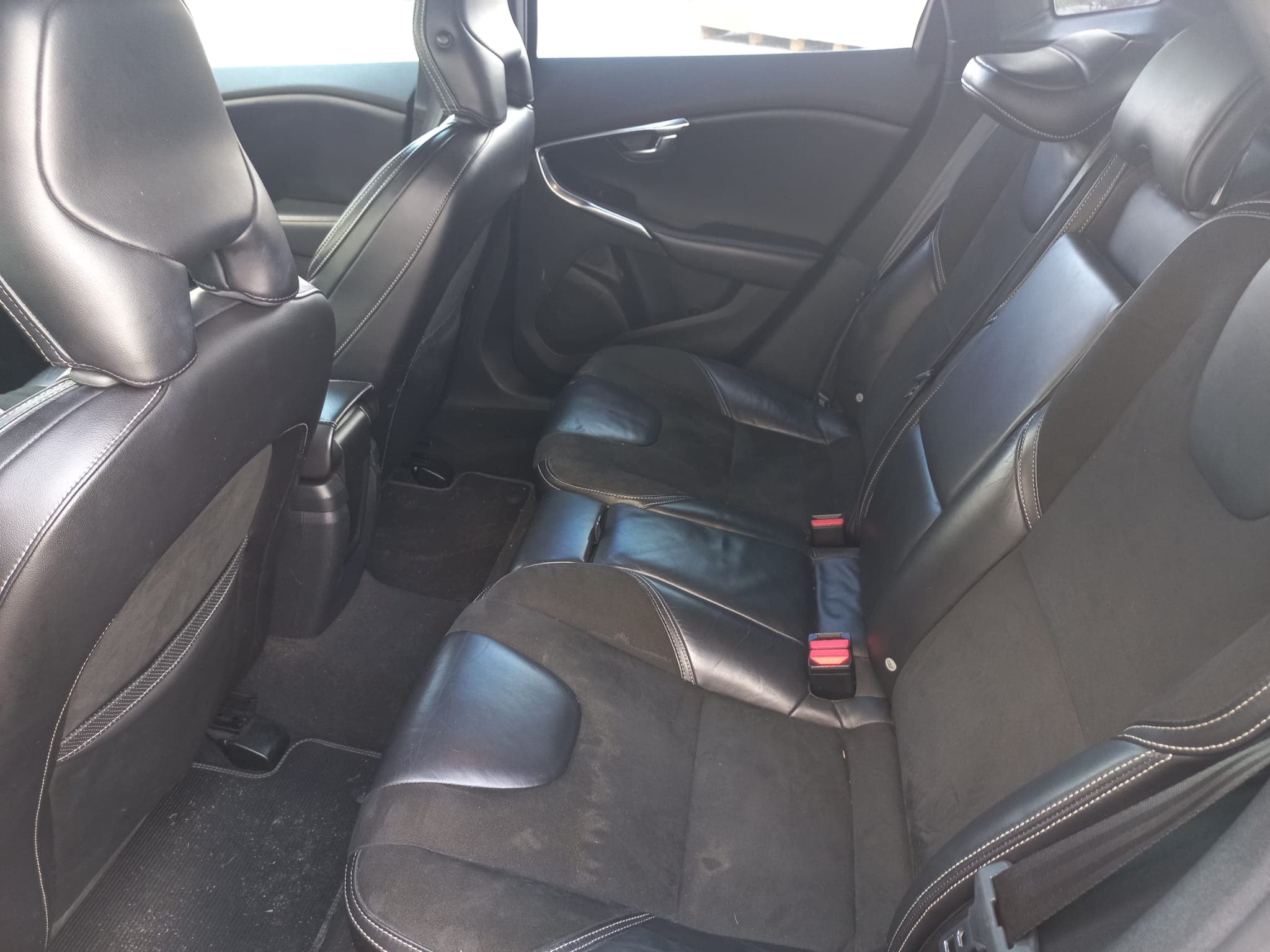 Volvo V40 · Ano 2013 — image 13