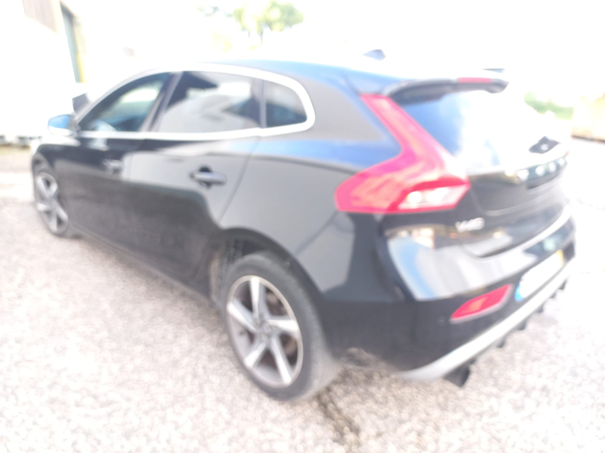 Volvo V40 · Ano 2013 — image 3