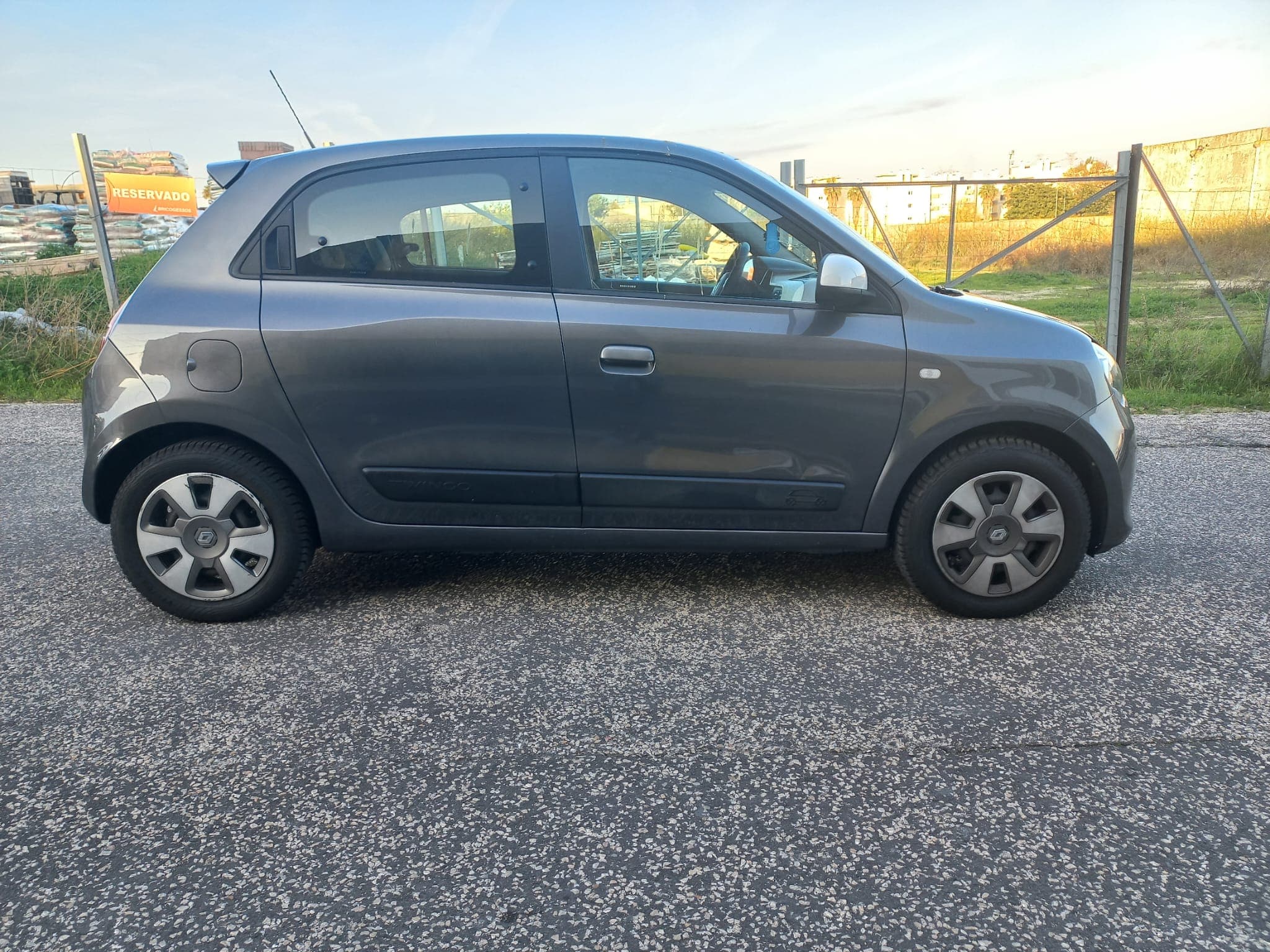 Renault Twingo · Ano 2018 — imagen 7