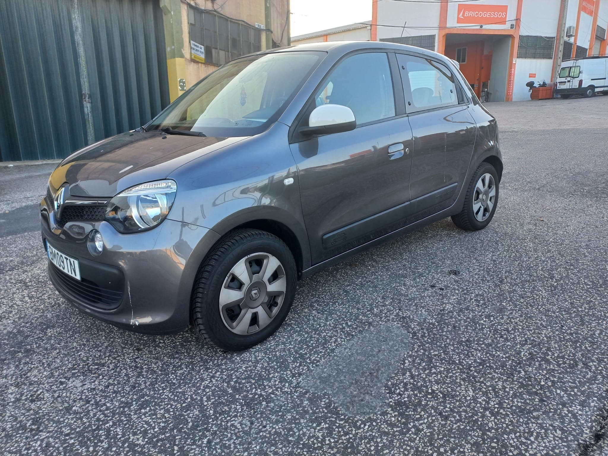 Renault Twingo · Ano 2018 — imagen 3