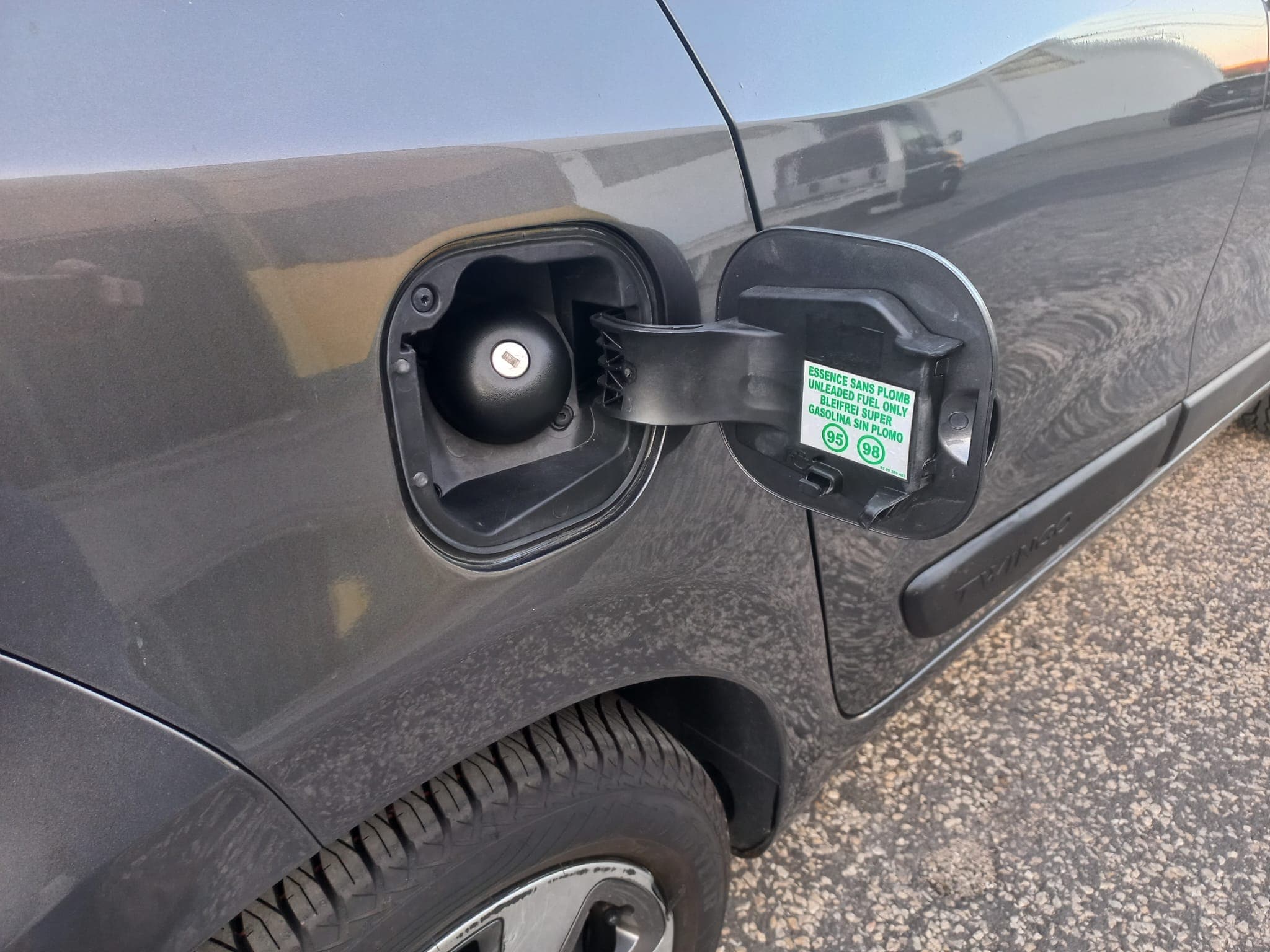 Renault Twingo · Ano 2018 — imagen 9