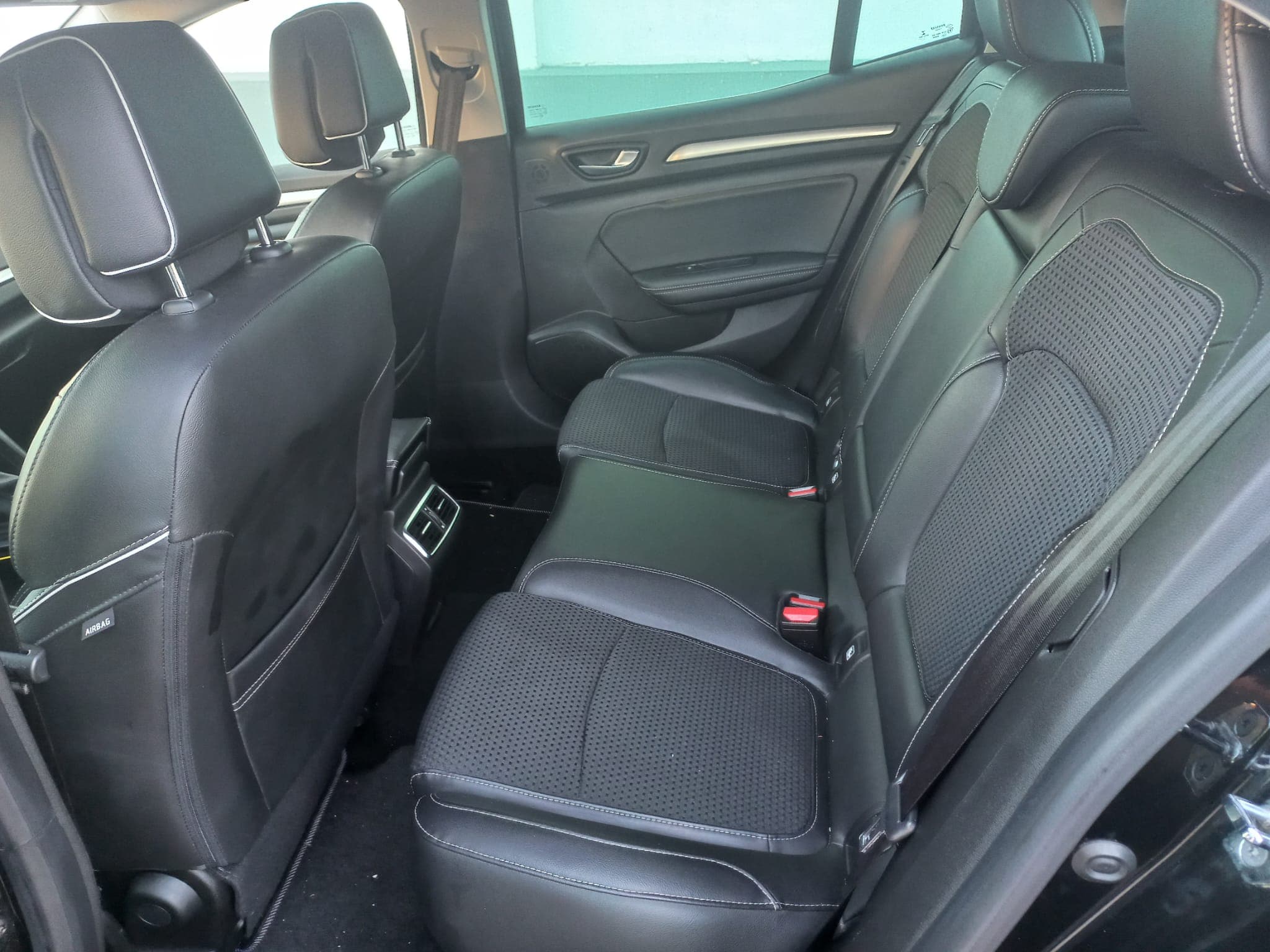 Renault Mégane · Year 2017 — image 18