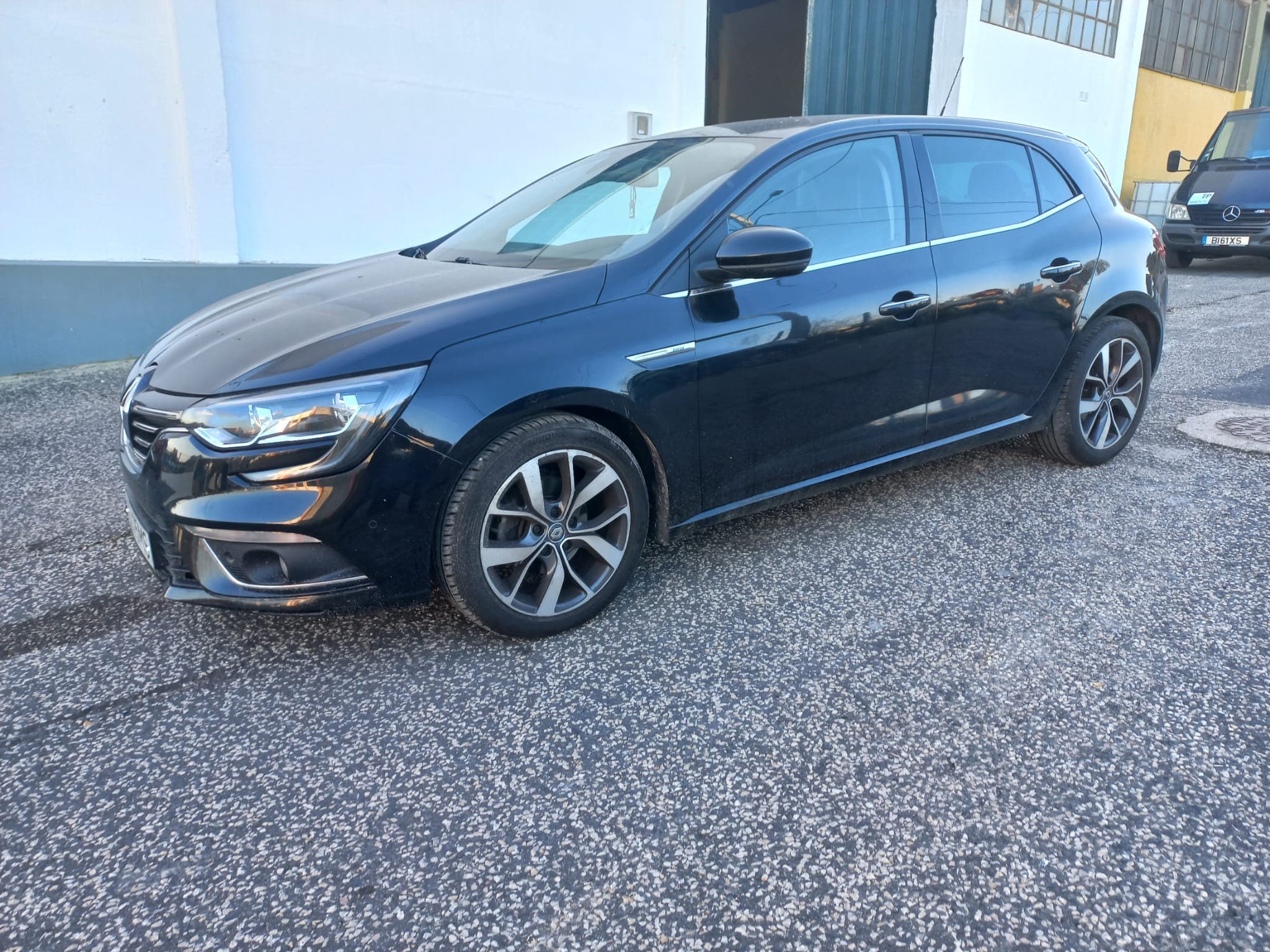Renault Mégane · Year 2017 — image 3