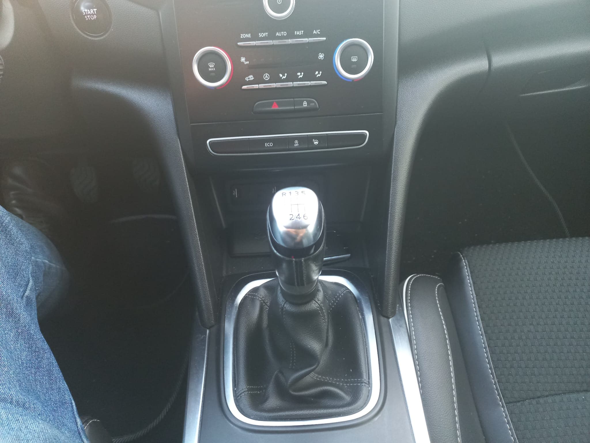 Renault Mégane · Year 2017 — image 20