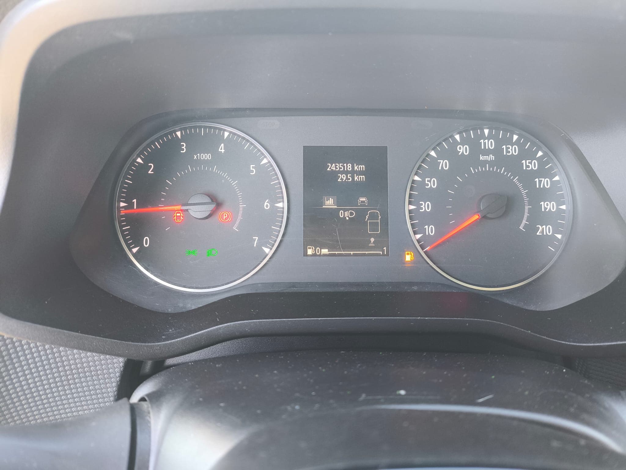 Renault Trafic 2.0 DCI · Ano 2022 — imagen 21